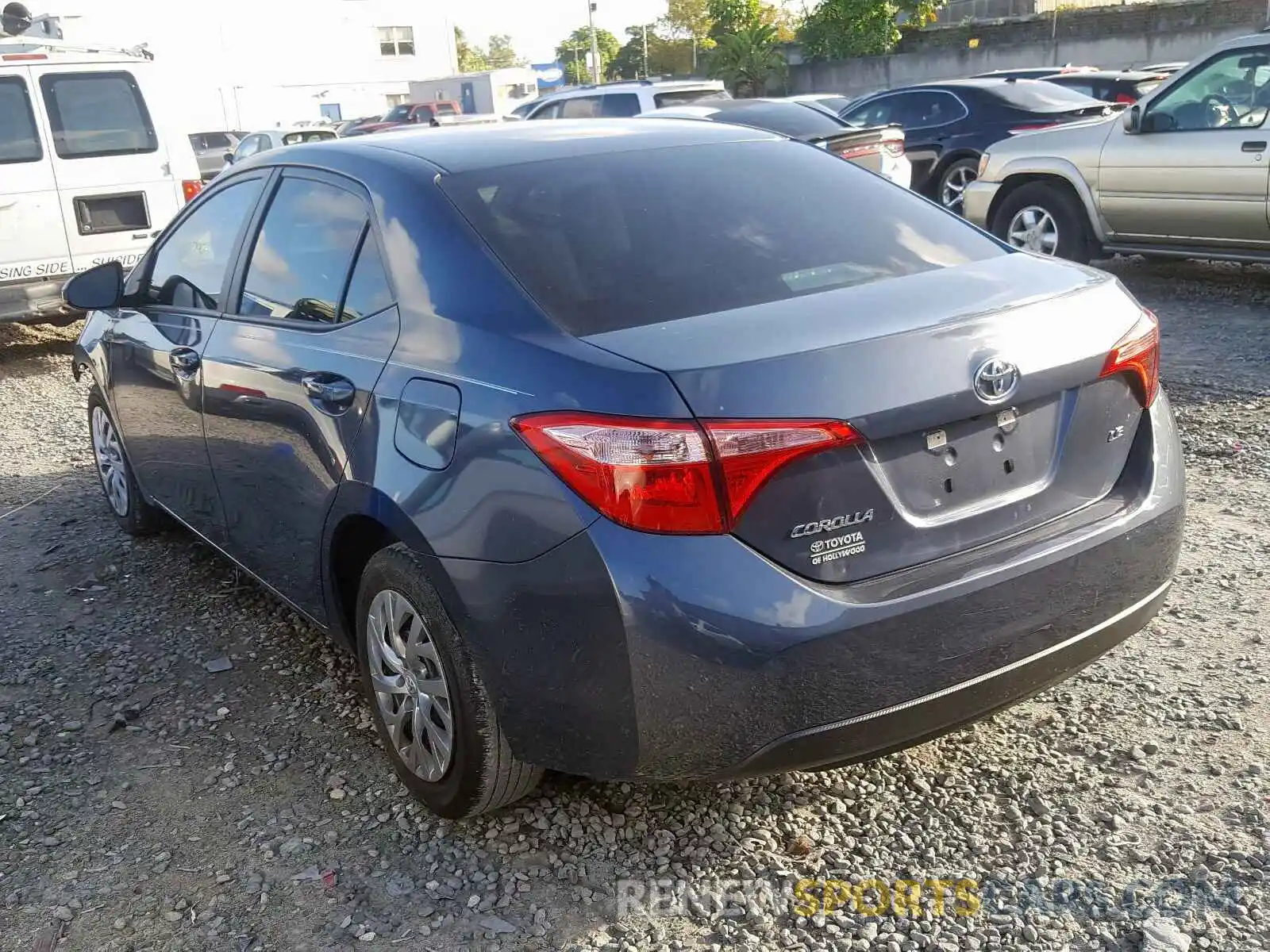 3 Photograph of a damaged car 5YFBURHE0KP949378 TOYOTA COROLLA 2019