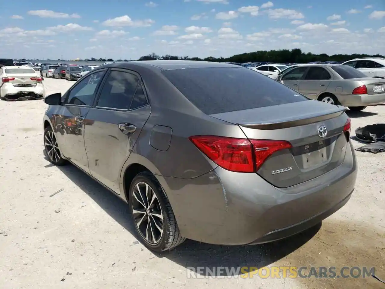 3 Photograph of a damaged car 5YFBURHE0KP949834 TOYOTA COROLLA 2019