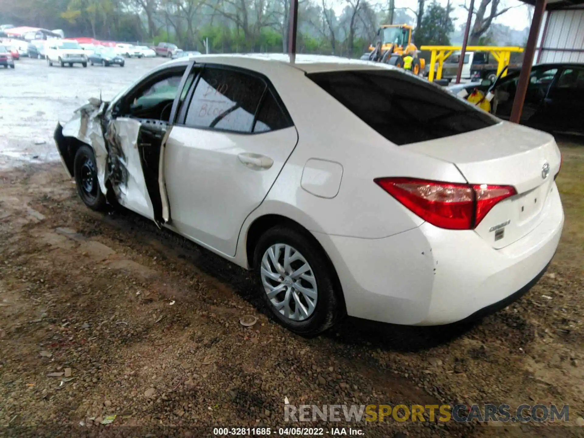 3 Photograph of a damaged car 5YFBURHE1KP857308 TOYOTA COROLLA 2019