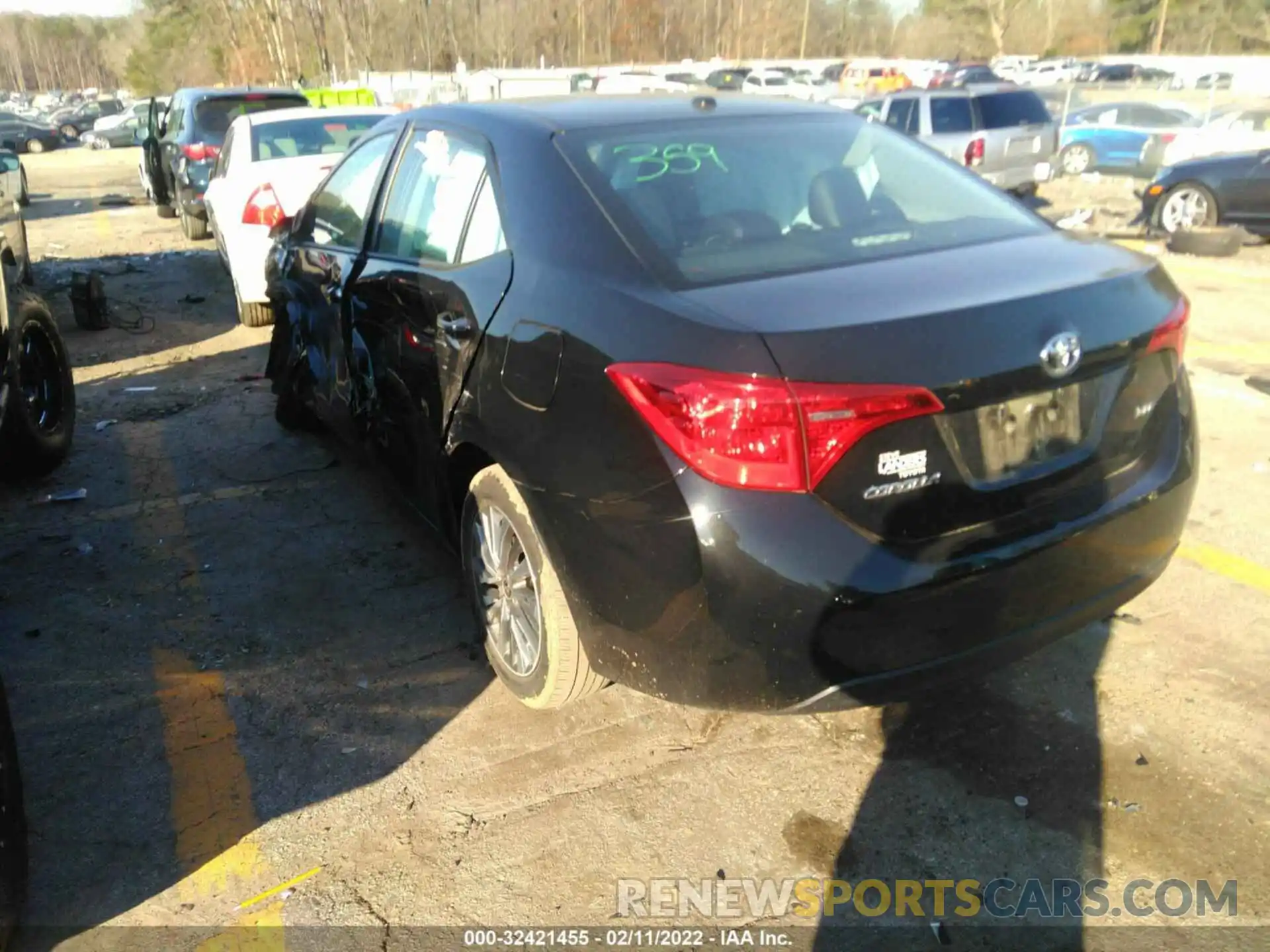 3 Photograph of a damaged car 5YFBURHE1KP857857 TOYOTA COROLLA 2019