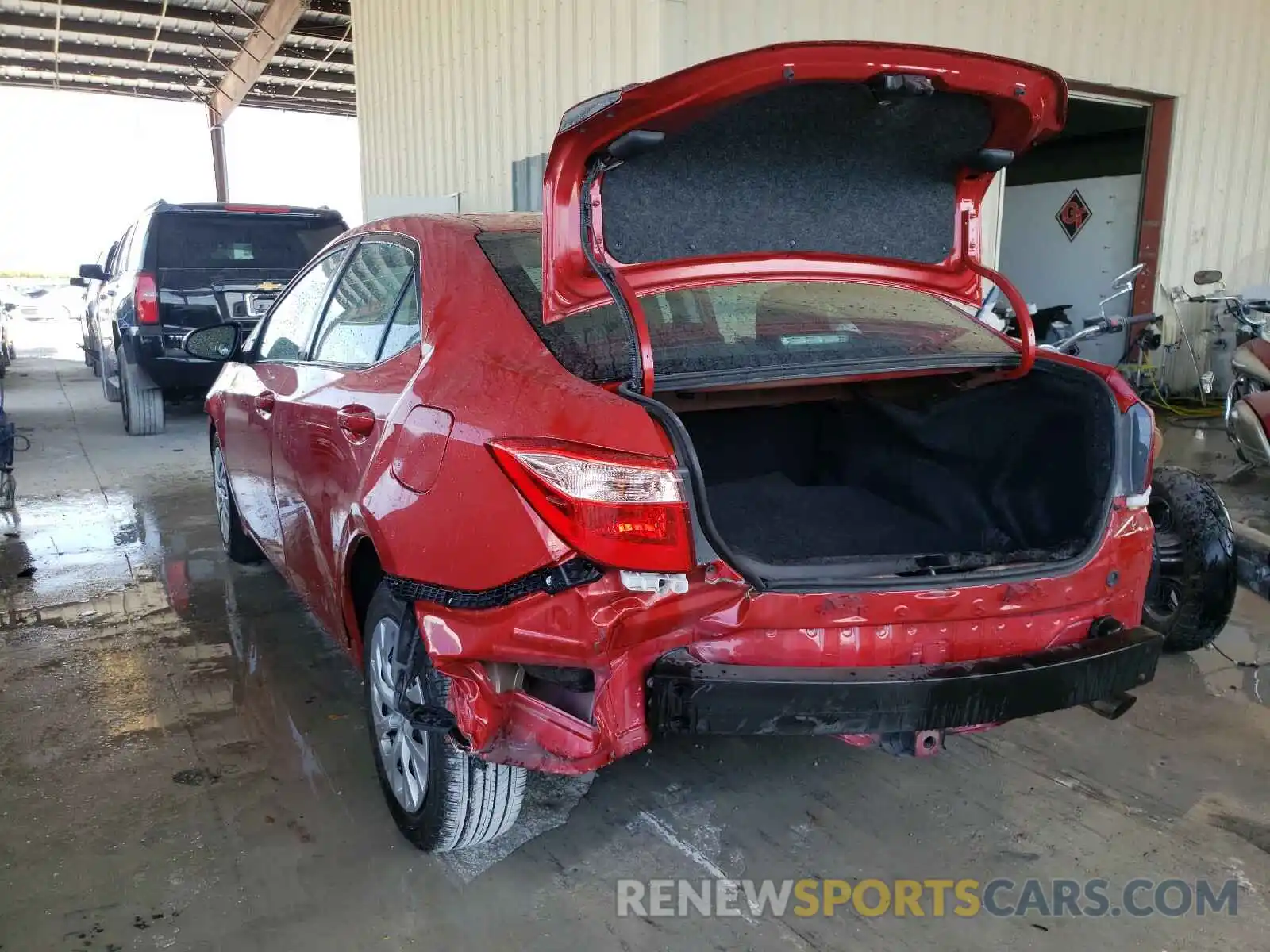 3 Photograph of a damaged car 5YFBURHE1KP858412 TOYOTA COROLLA 2019