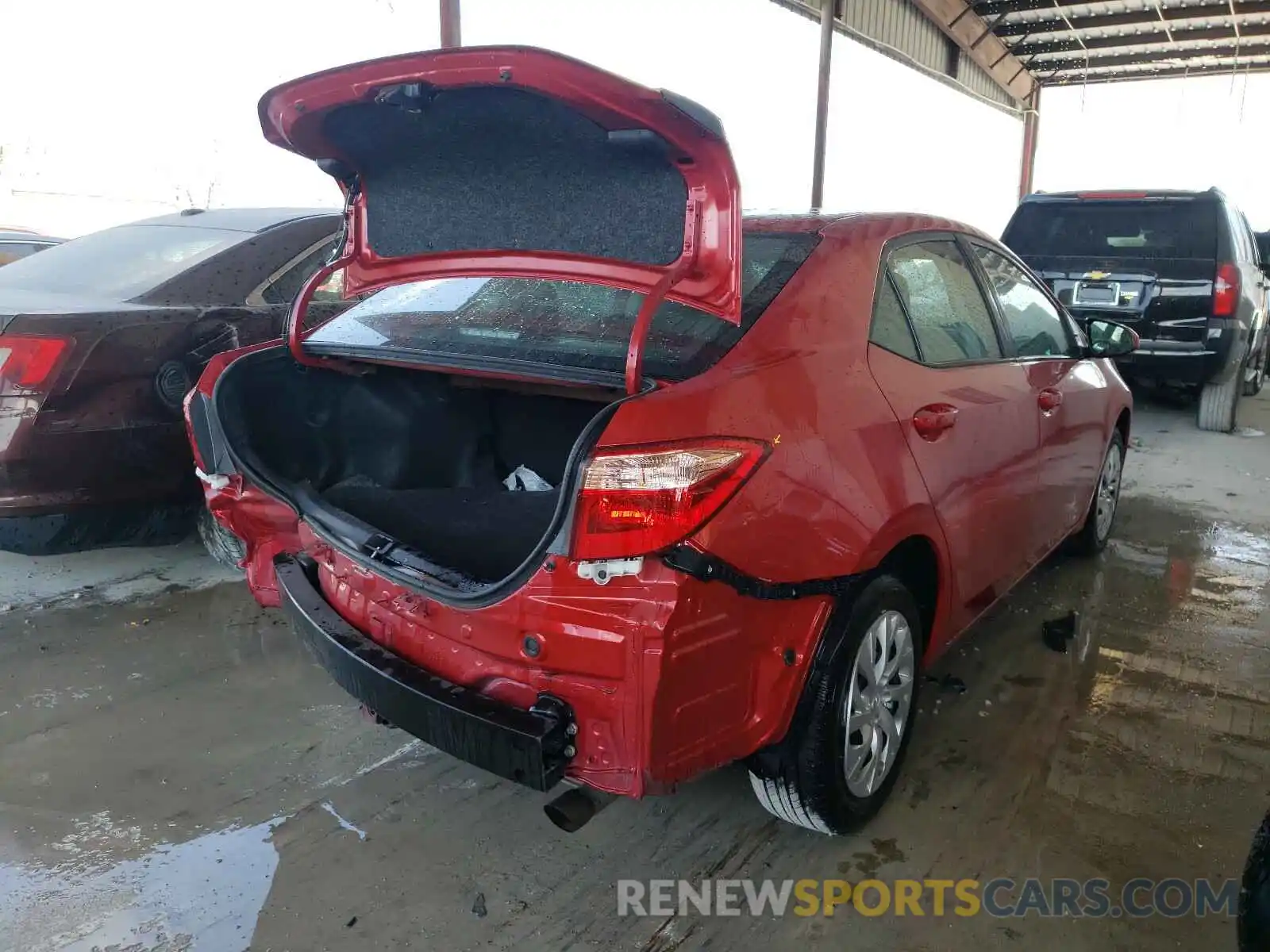 4 Photograph of a damaged car 5YFBURHE1KP858412 TOYOTA COROLLA 2019