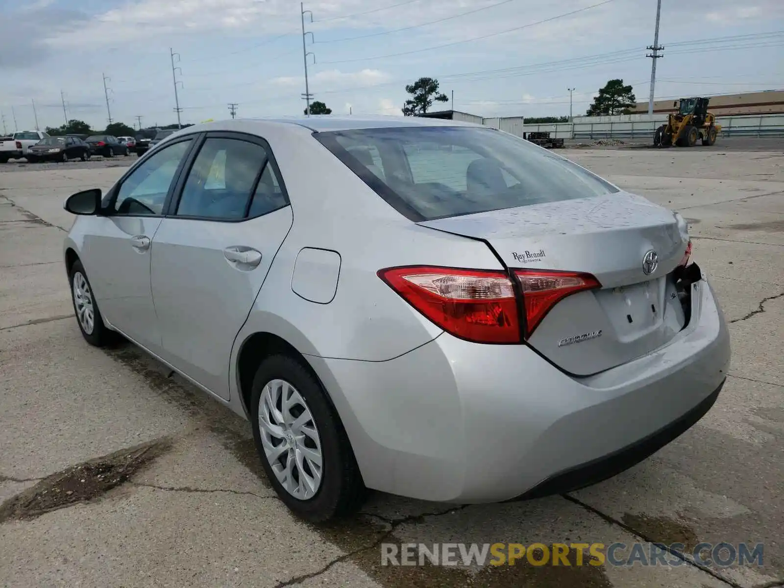 3 Photograph of a damaged car 5YFBURHE1KP859396 TOYOTA COROLLA 2019