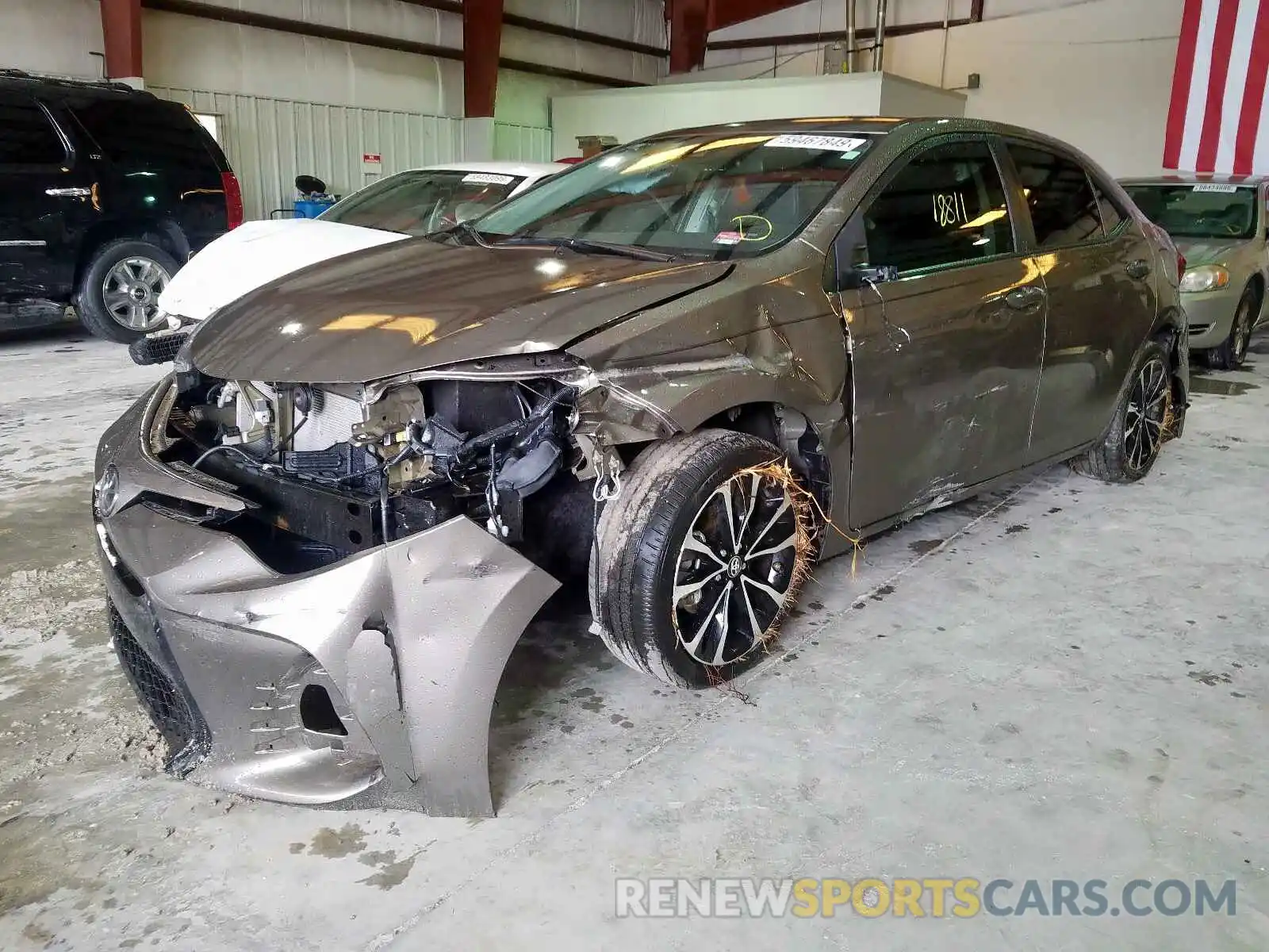 2 Photograph of a damaged car 5YFBURHE1KP860113 TOYOTA COROLLA 2019