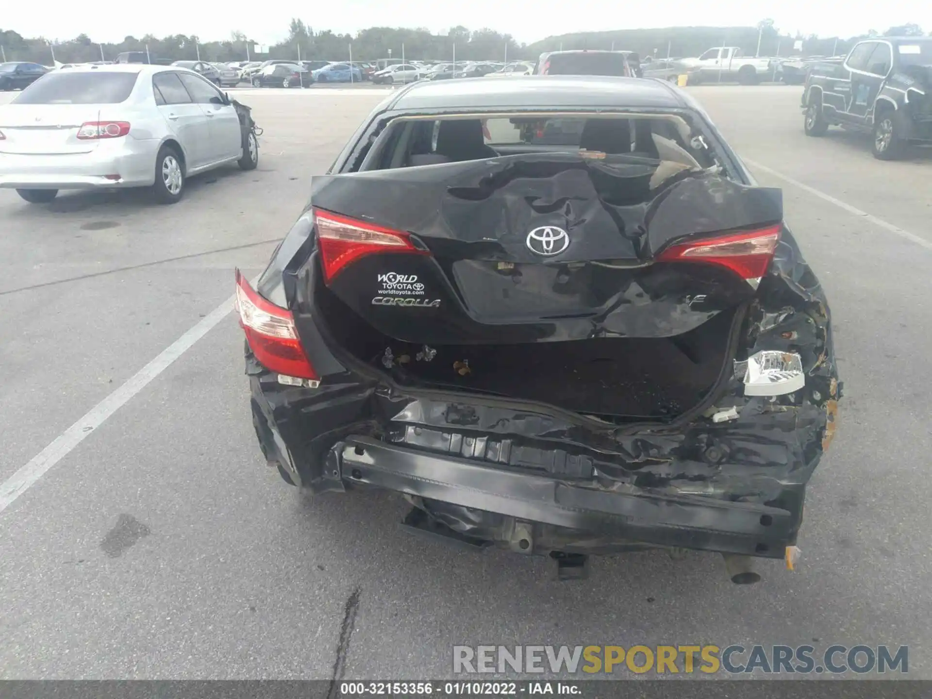 6 Photograph of a damaged car 5YFBURHE1KP860757 TOYOTA COROLLA 2019