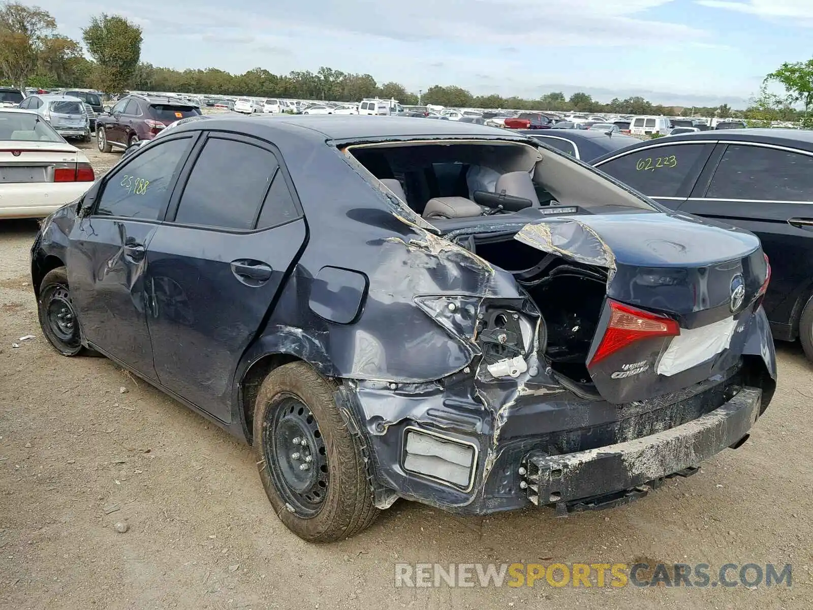 3 Photograph of a damaged car 5YFBURHE1KP860824 TOYOTA COROLLA 2019