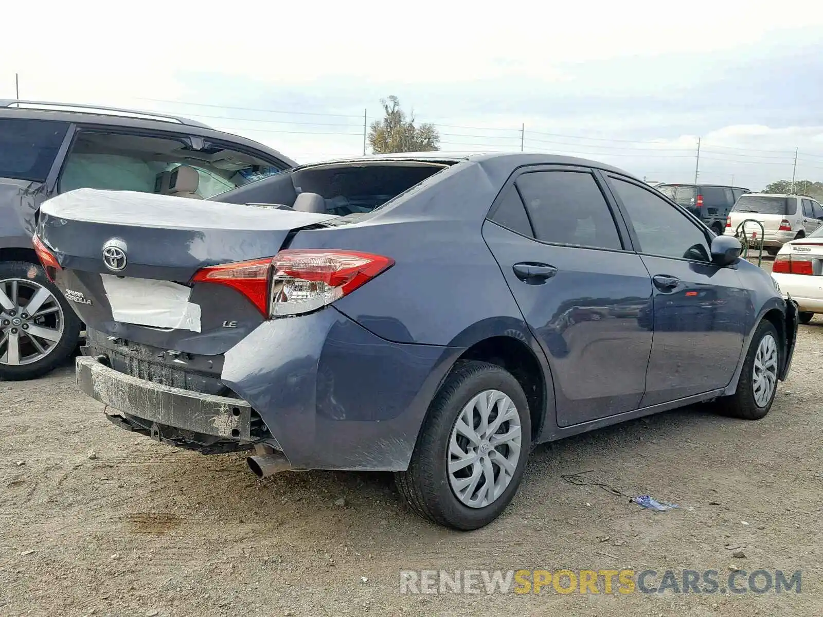 4 Photograph of a damaged car 5YFBURHE1KP860824 TOYOTA COROLLA 2019