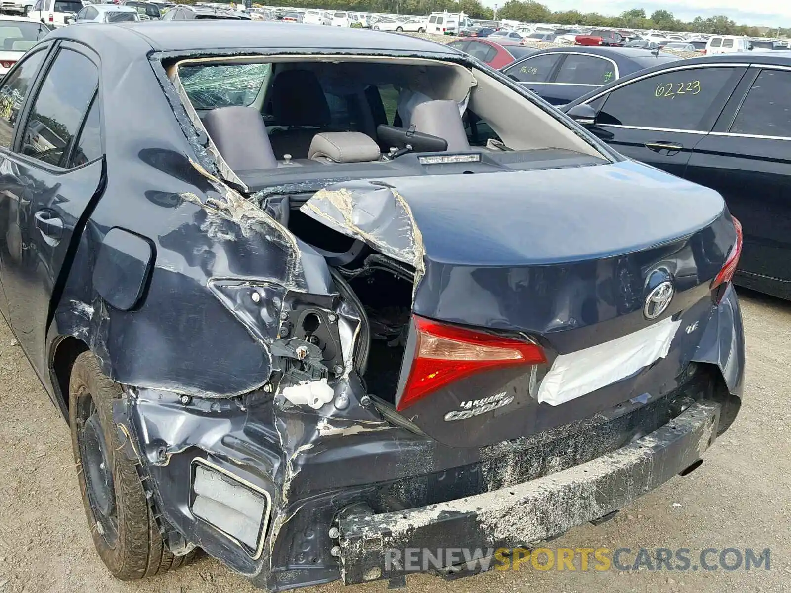 9 Photograph of a damaged car 5YFBURHE1KP860824 TOYOTA COROLLA 2019