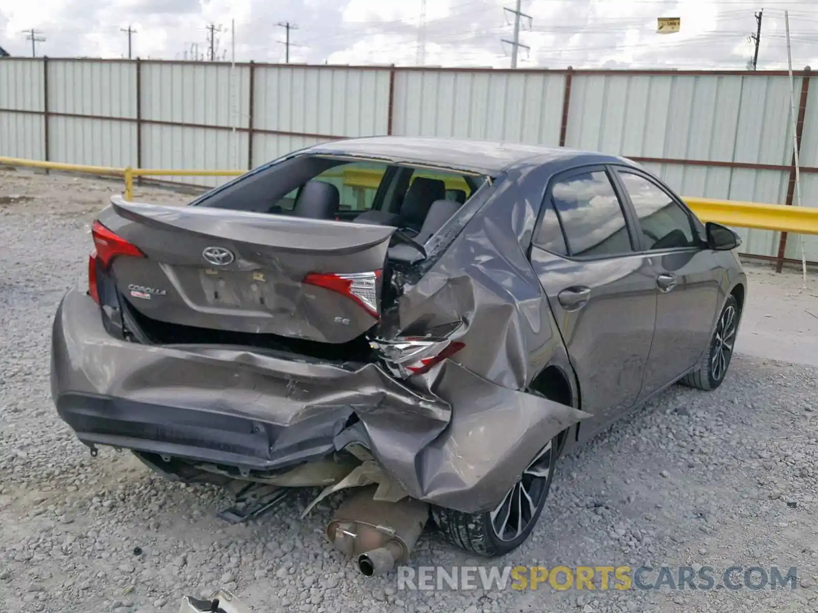 4 Photograph of a damaged car 5YFBURHE1KP861634 TOYOTA COROLLA 2019