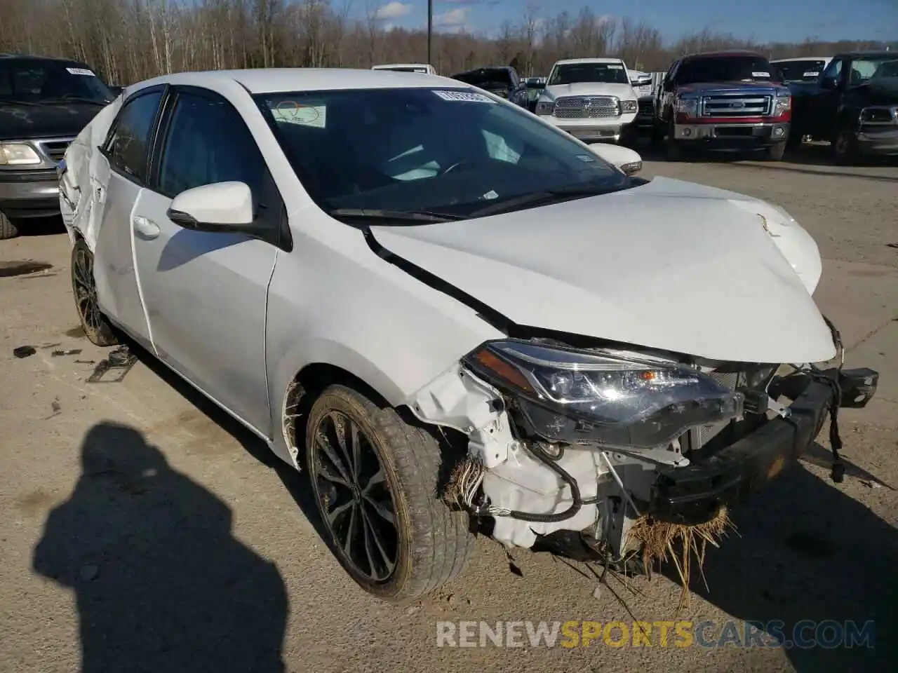 1 Photograph of a damaged car 5YFBURHE1KP863061 TOYOTA COROLLA 2019