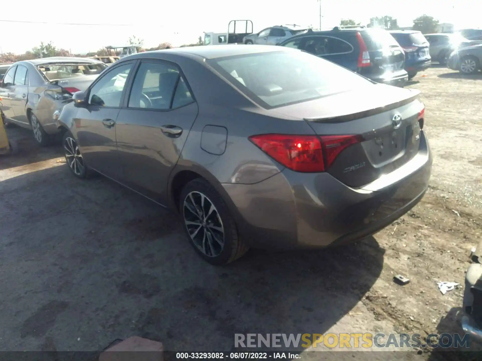 3 Photograph of a damaged car 5YFBURHE1KP863545 TOYOTA COROLLA 2019