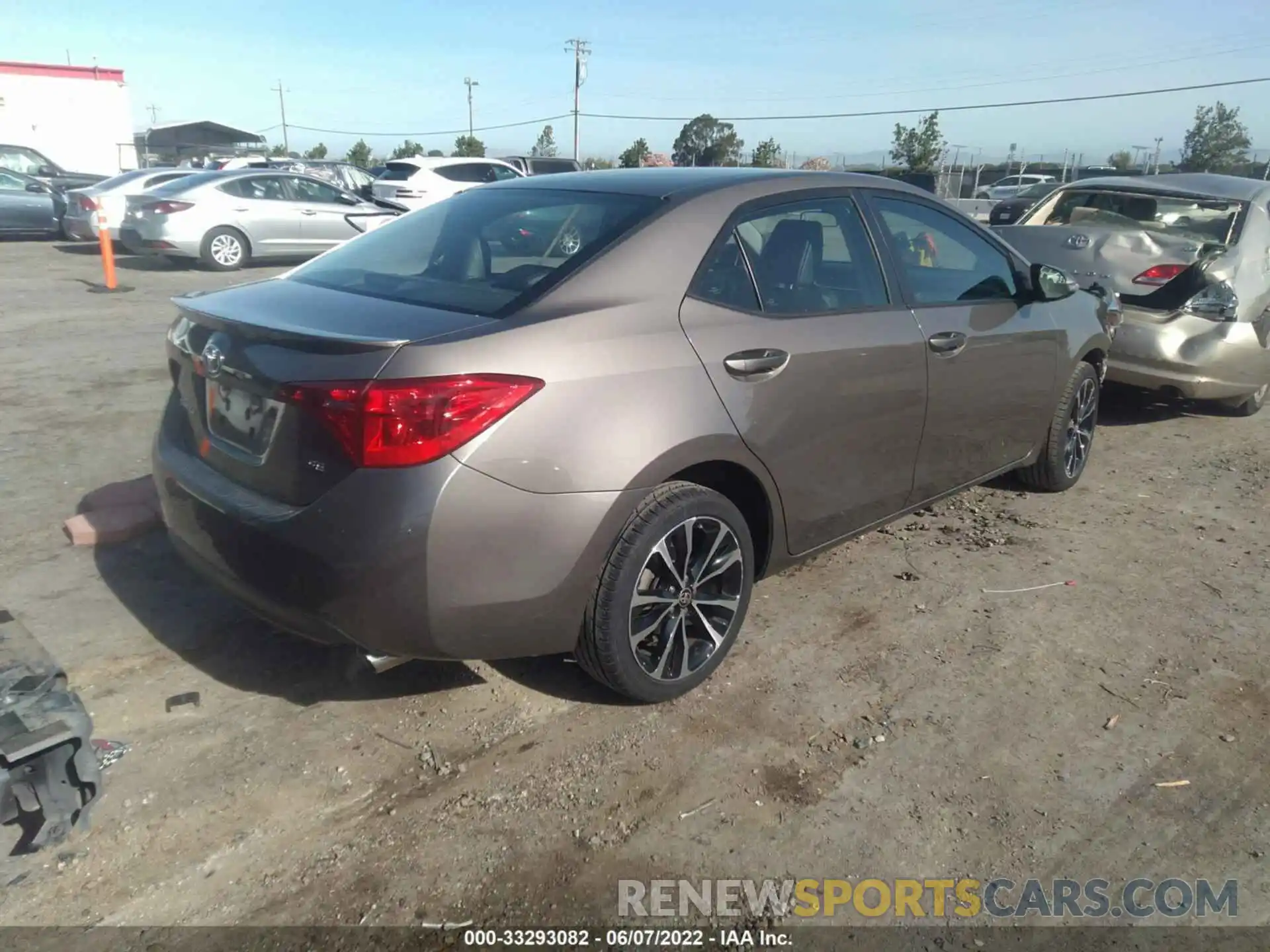 4 Photograph of a damaged car 5YFBURHE1KP863545 TOYOTA COROLLA 2019