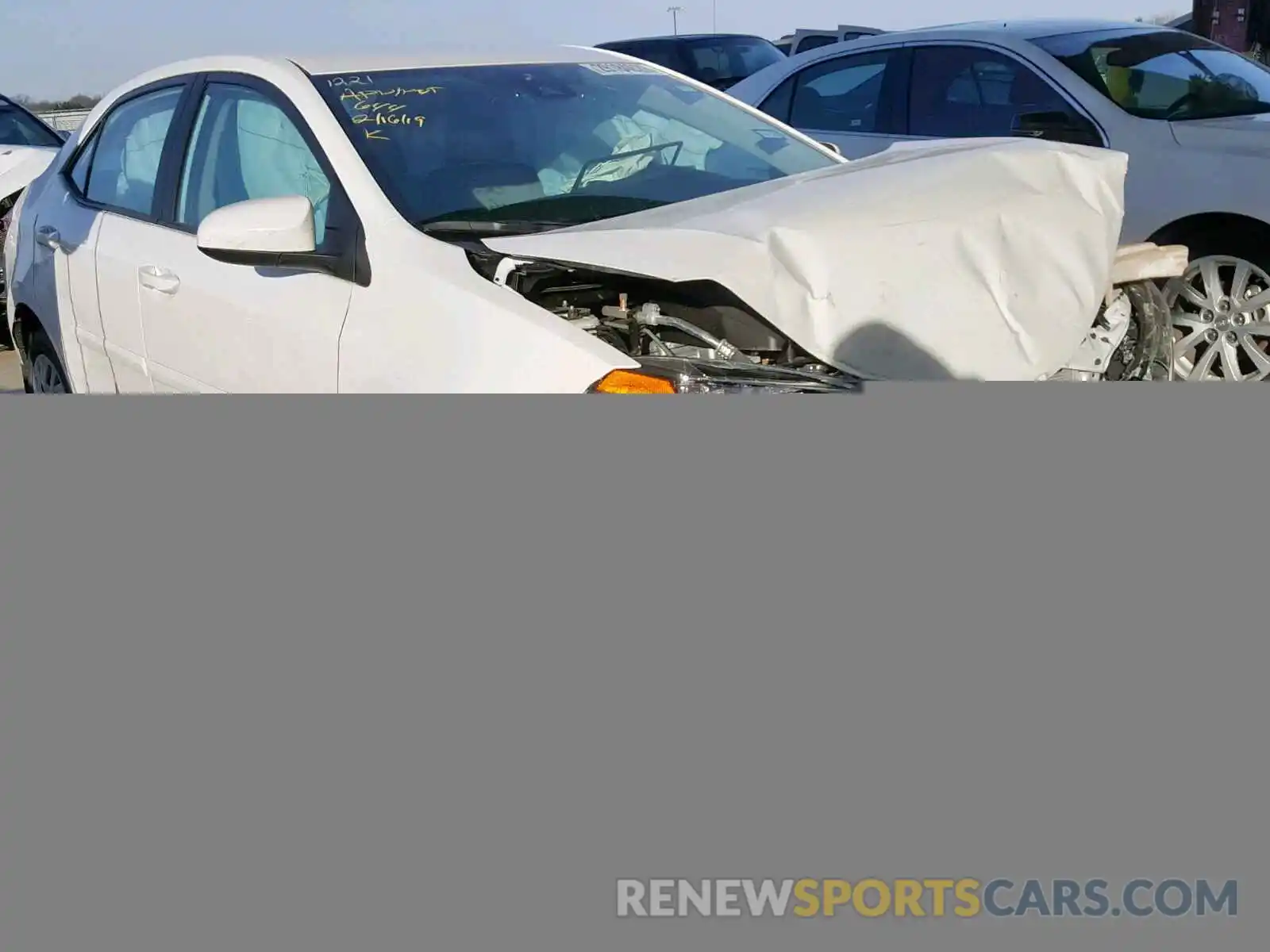 1 Photograph of a damaged car 5YFBURHE1KP866204 TOYOTA COROLLA 2019