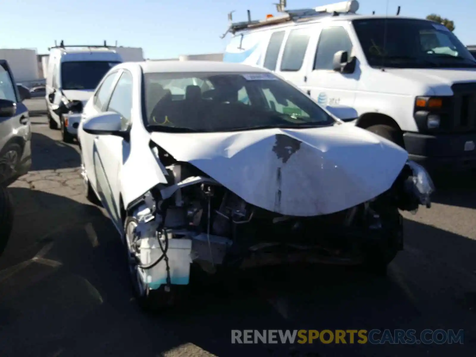 1 Photograph of a damaged car 5YFBURHE1KP866221 TOYOTA COROLLA 2019