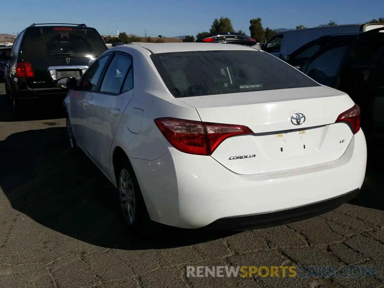 3 Photograph of a damaged car 5YFBURHE1KP866221 TOYOTA COROLLA 2019