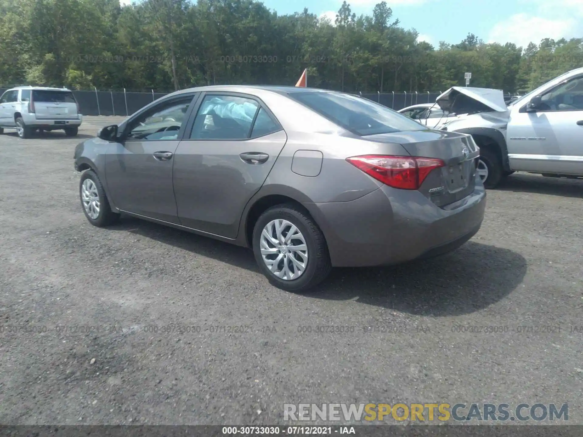 3 Photograph of a damaged car 5YFBURHE1KP868437 TOYOTA COROLLA 2019