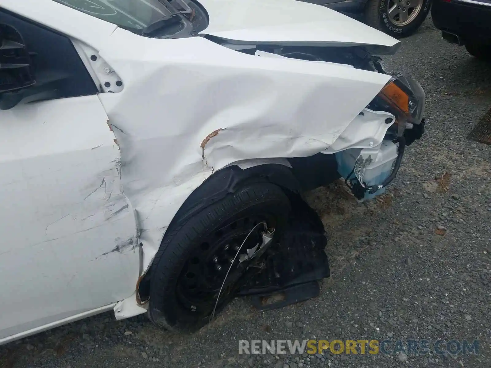 9 Photograph of a damaged car 5YFBURHE1KP870169 TOYOTA COROLLA 2019