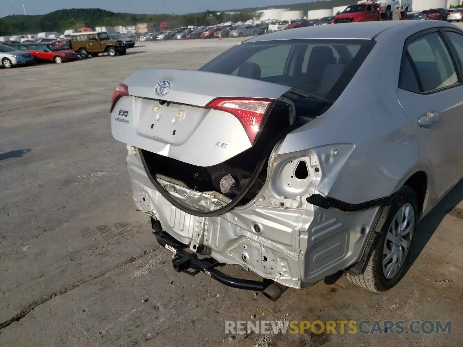 9 Photograph of a damaged car 5YFBURHE1KP870236 TOYOTA COROLLA 2019