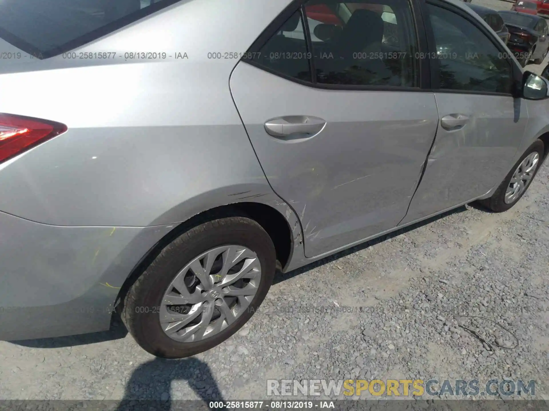 6 Photograph of a damaged car 5YFBURHE1KP870351 TOYOTA COROLLA 2019