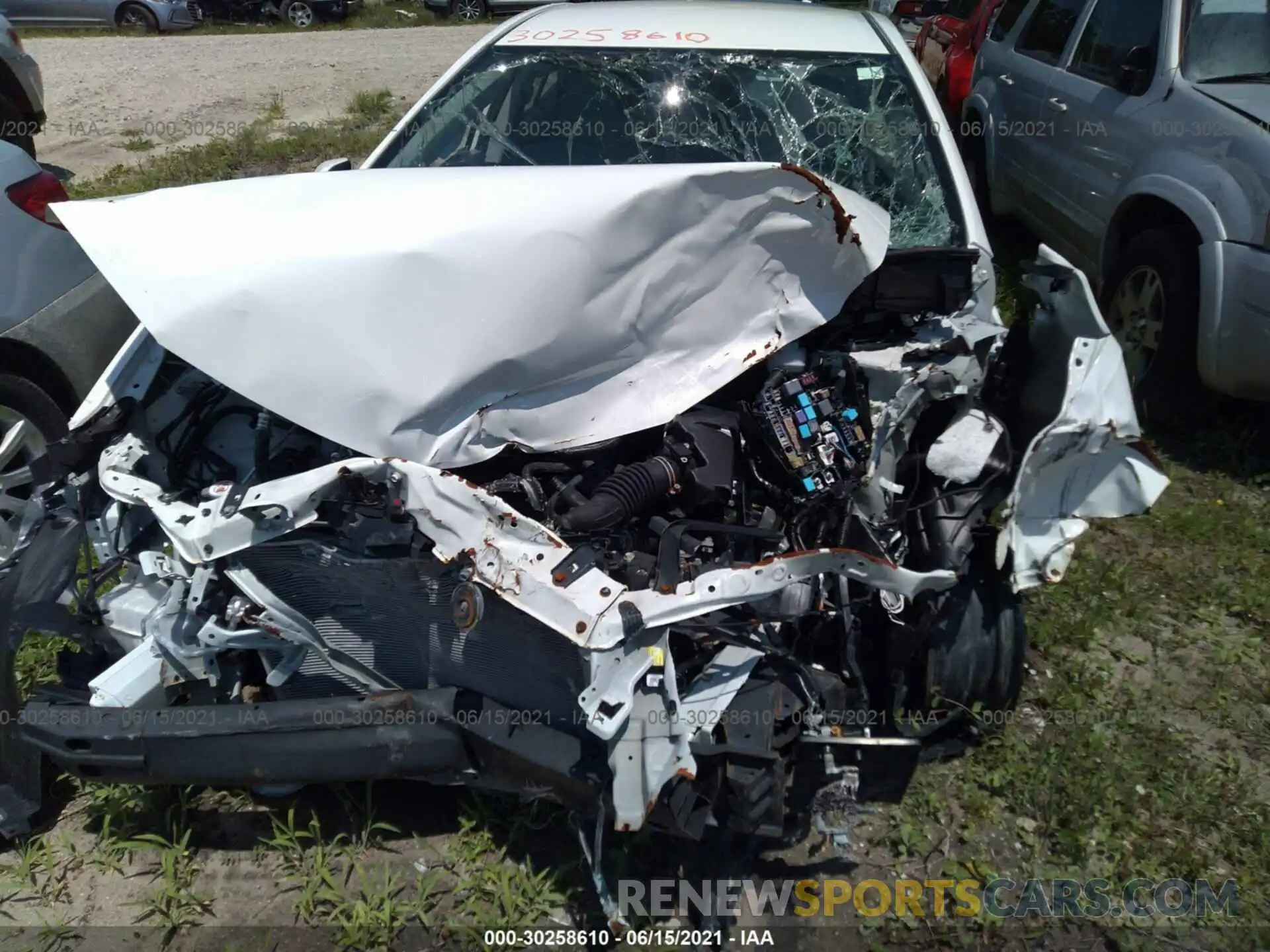 6 Photograph of a damaged car 5YFBURHE1KP870642 TOYOTA COROLLA 2019