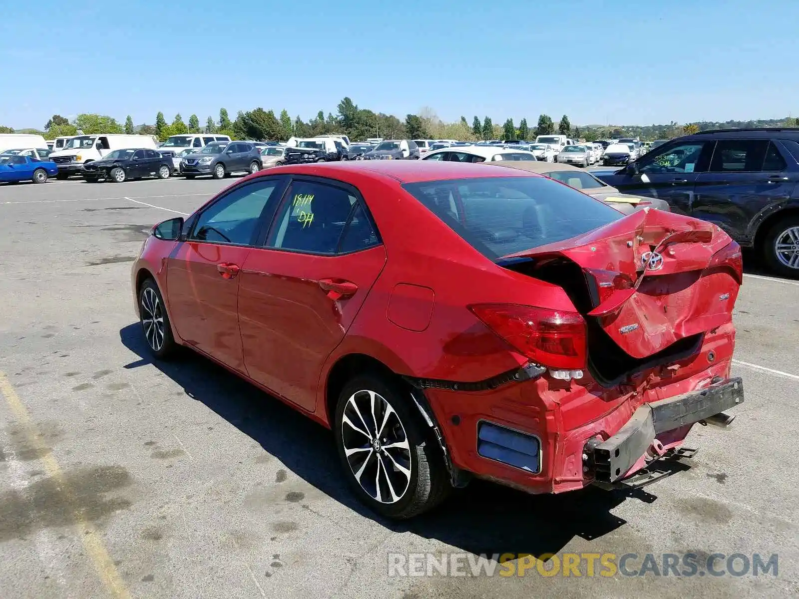 3 Photograph of a damaged car 5YFBURHE1KP871600 TOYOTA COROLLA 2019