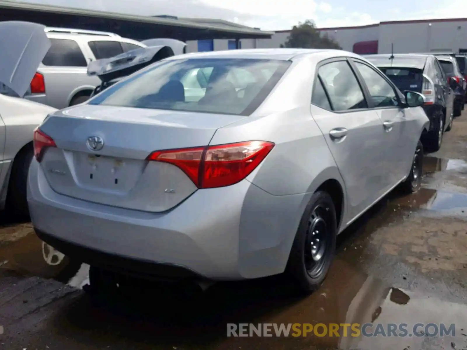 4 Photograph of a damaged car 5YFBURHE1KP872469 TOYOTA COROLLA 2019