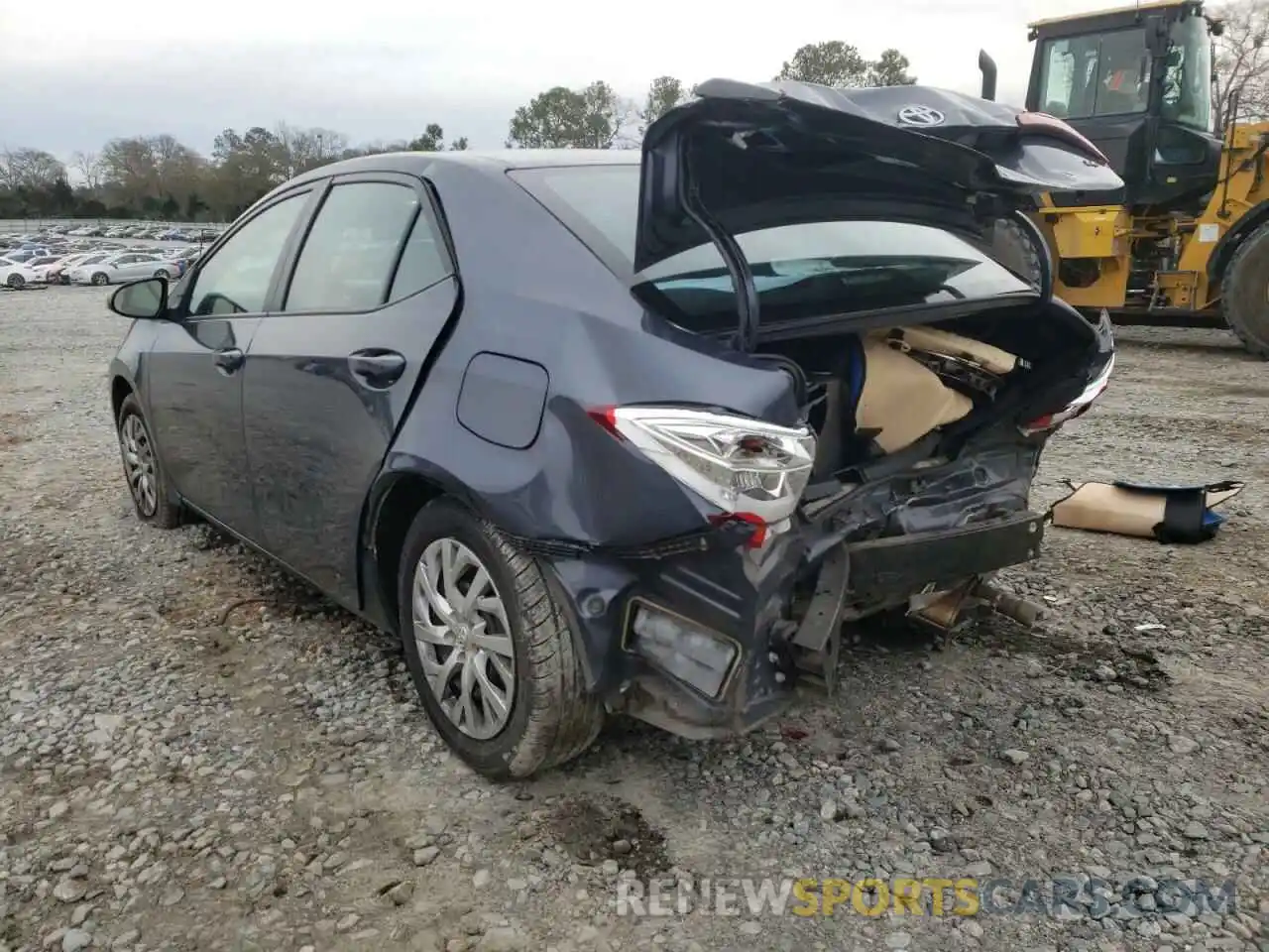 3 Photograph of a damaged car 5YFBURHE1KP873153 TOYOTA COROLLA 2019