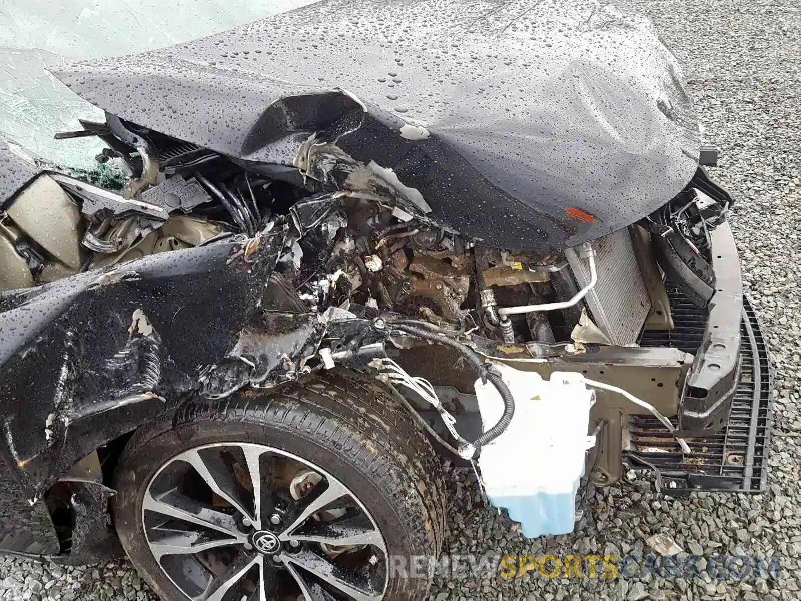 9 Photograph of a damaged car 5YFBURHE1KP875078 TOYOTA COROLLA 2019