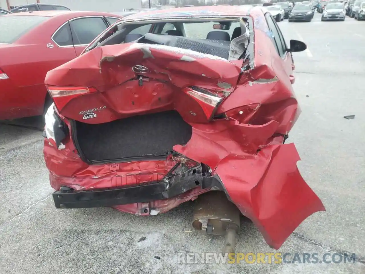 9 Photograph of a damaged car 5YFBURHE1KP875128 TOYOTA COROLLA 2019