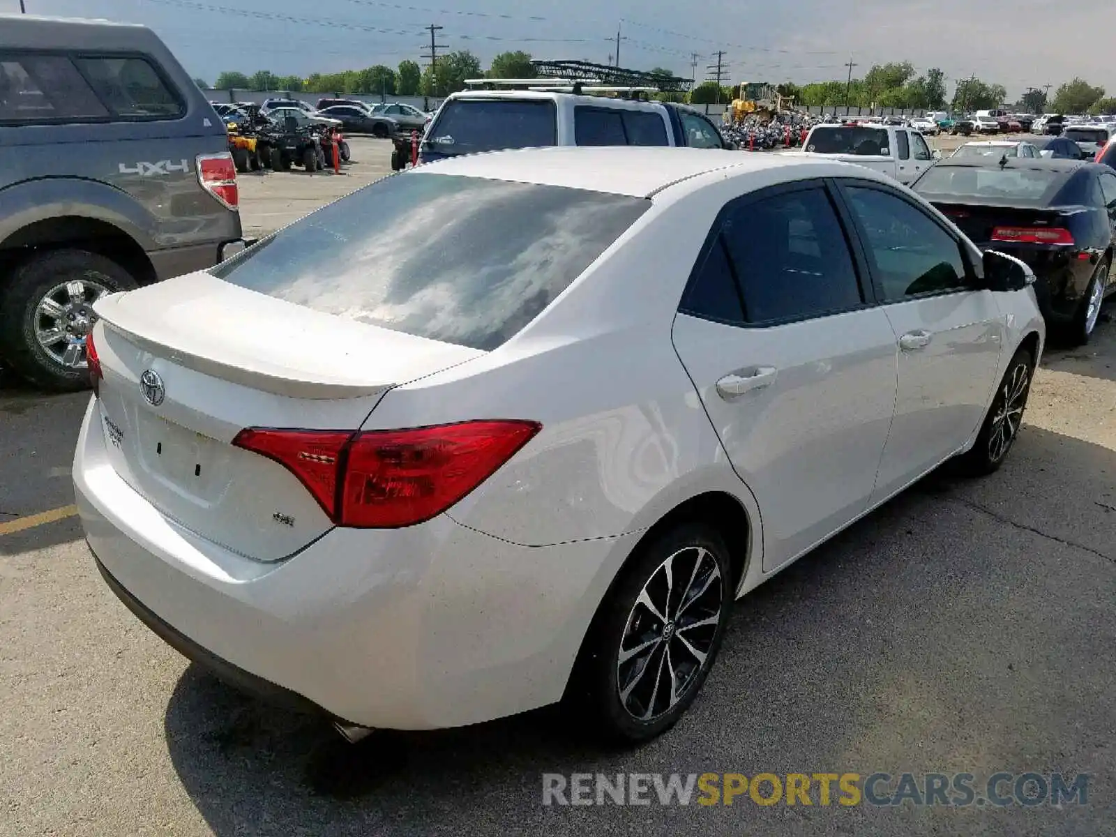 4 Photograph of a damaged car 5YFBURHE1KP875937 TOYOTA COROLLA 2019