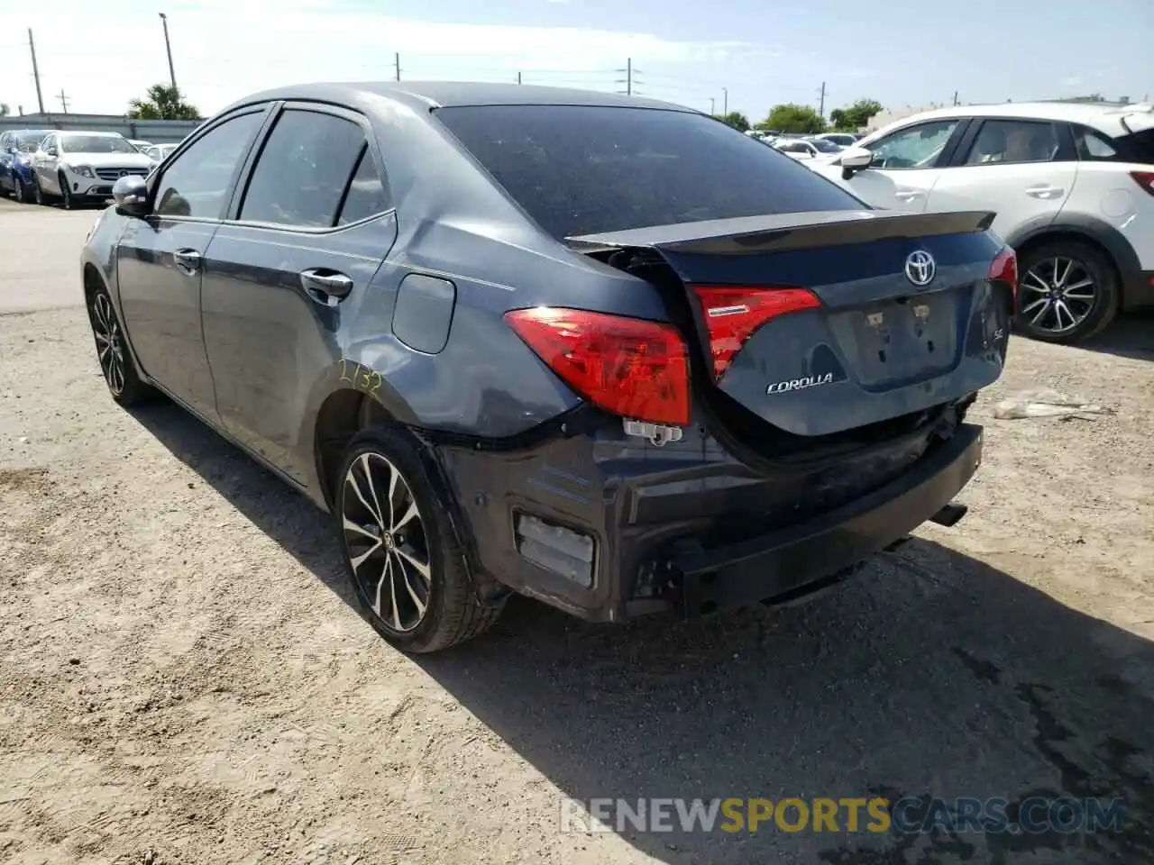 3 Photograph of a damaged car 5YFBURHE1KP877042 TOYOTA COROLLA 2019