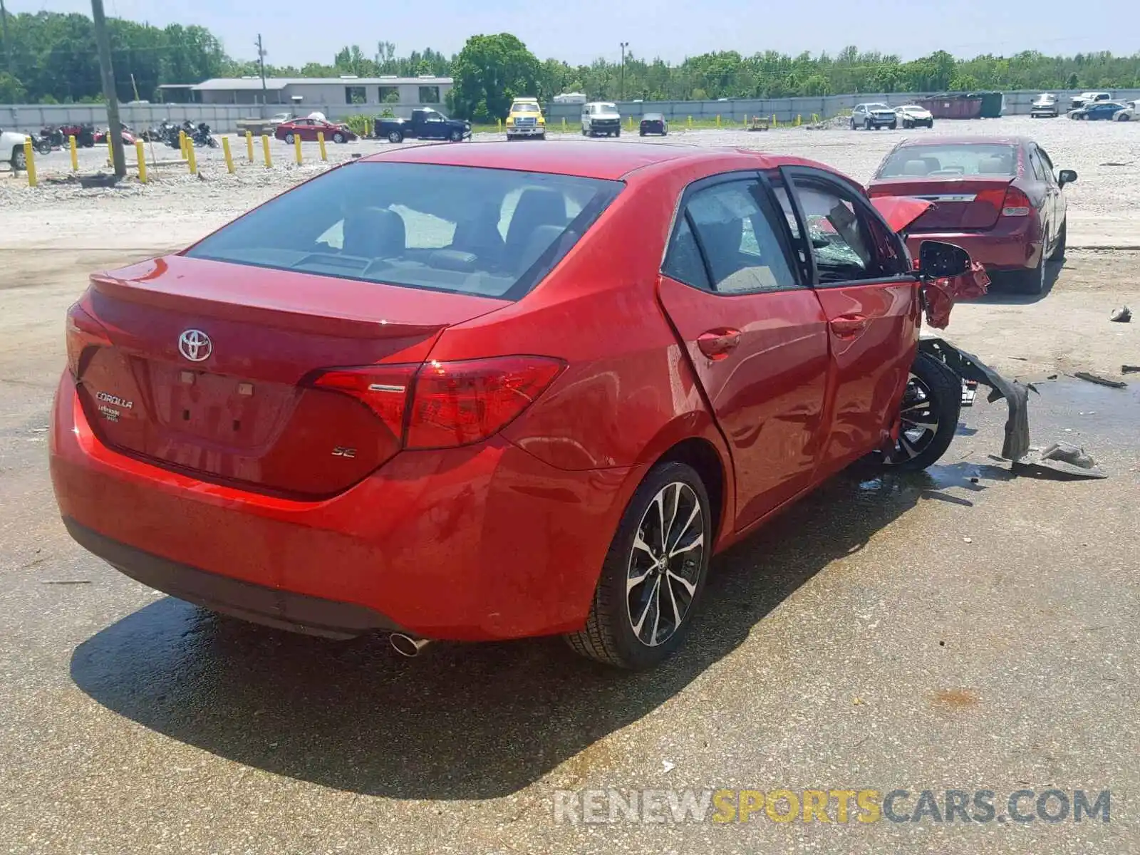 4 Photograph of a damaged car 5YFBURHE1KP877154 TOYOTA COROLLA 2019