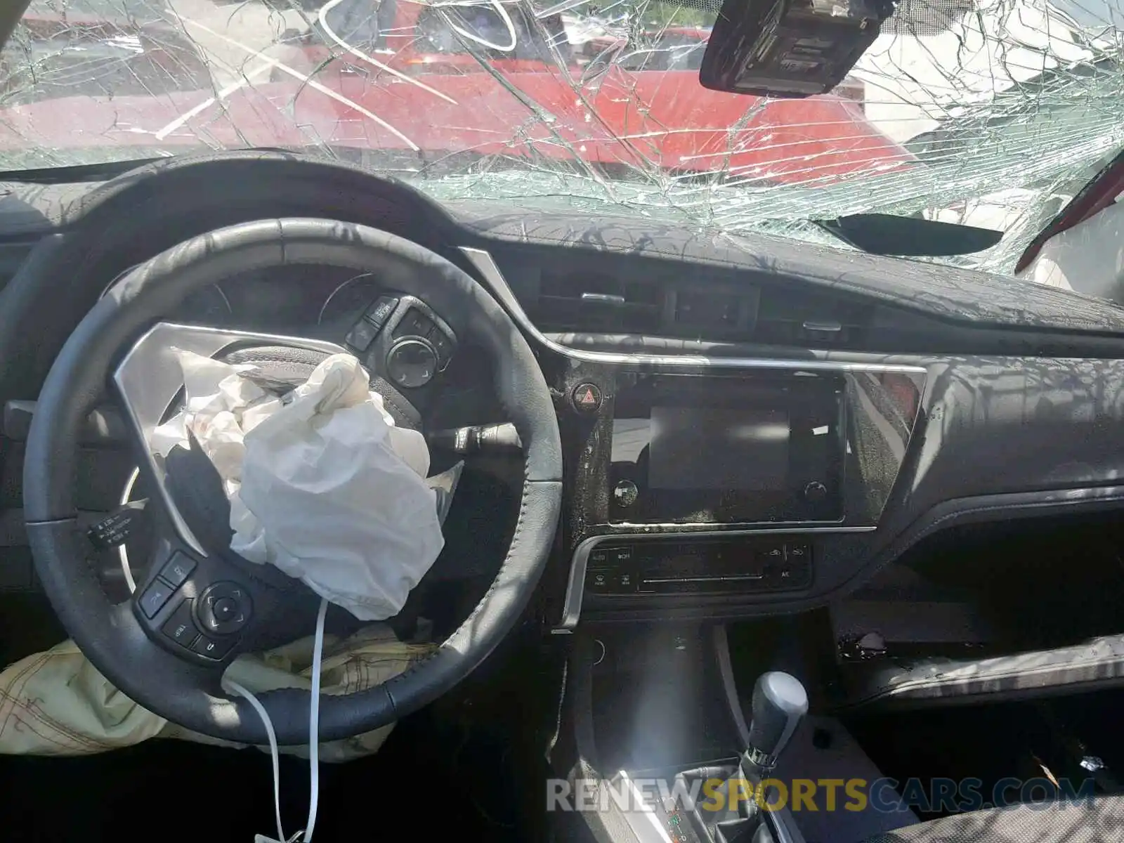 9 Photograph of a damaged car 5YFBURHE1KP877154 TOYOTA COROLLA 2019