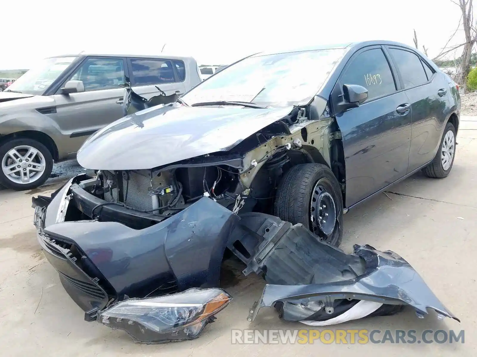 2 Photograph of a damaged car 5YFBURHE1KP877381 TOYOTA COROLLA 2019