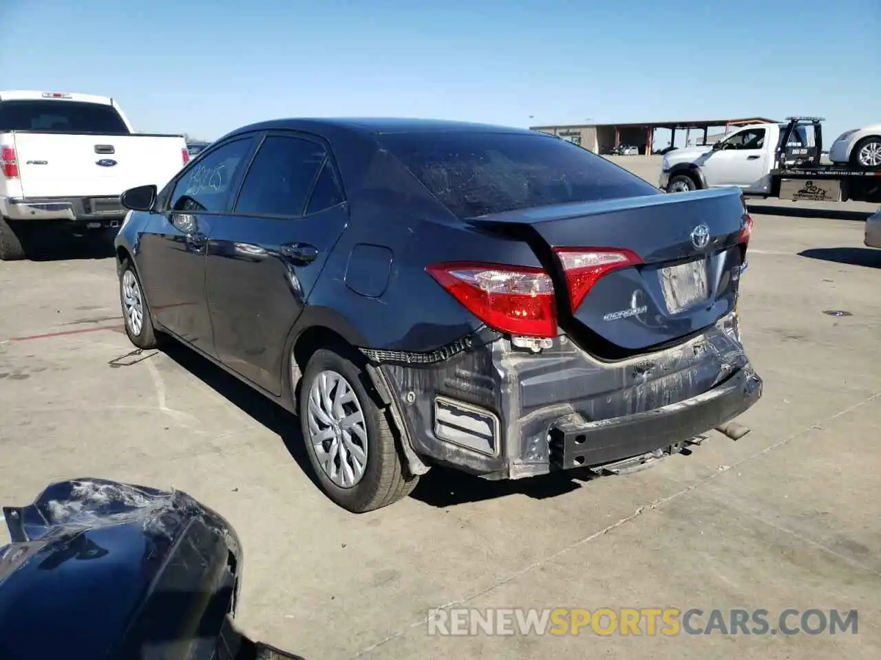 3 Photograph of a damaged car 5YFBURHE1KP877428 TOYOTA COROLLA 2019