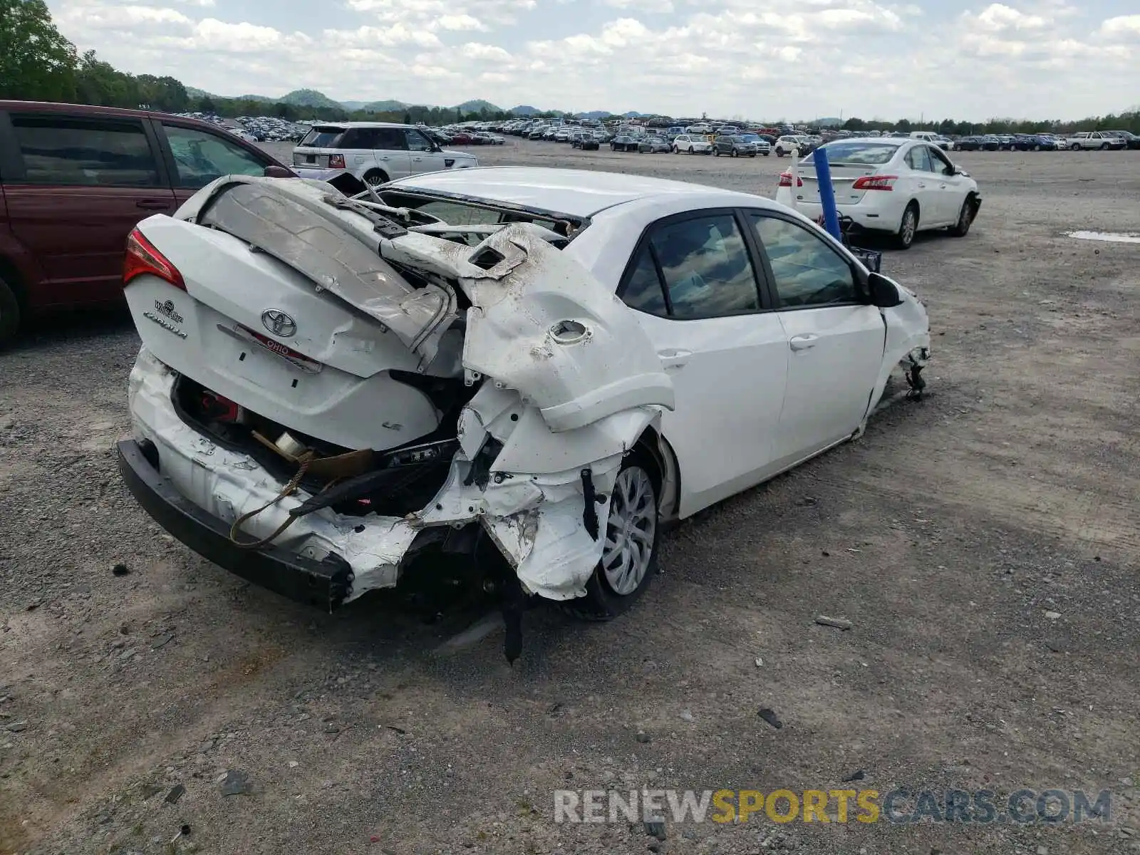 4 Photograph of a damaged car 5YFBURHE1KP878059 TOYOTA COROLLA 2019