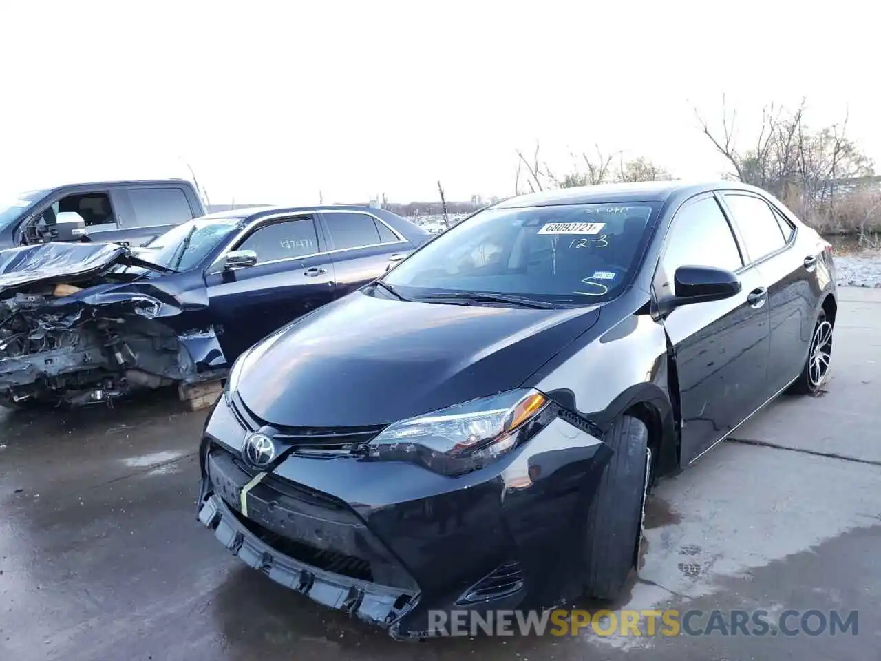 2 Photograph of a damaged car 5YFBURHE1KP878417 TOYOTA COROLLA 2019