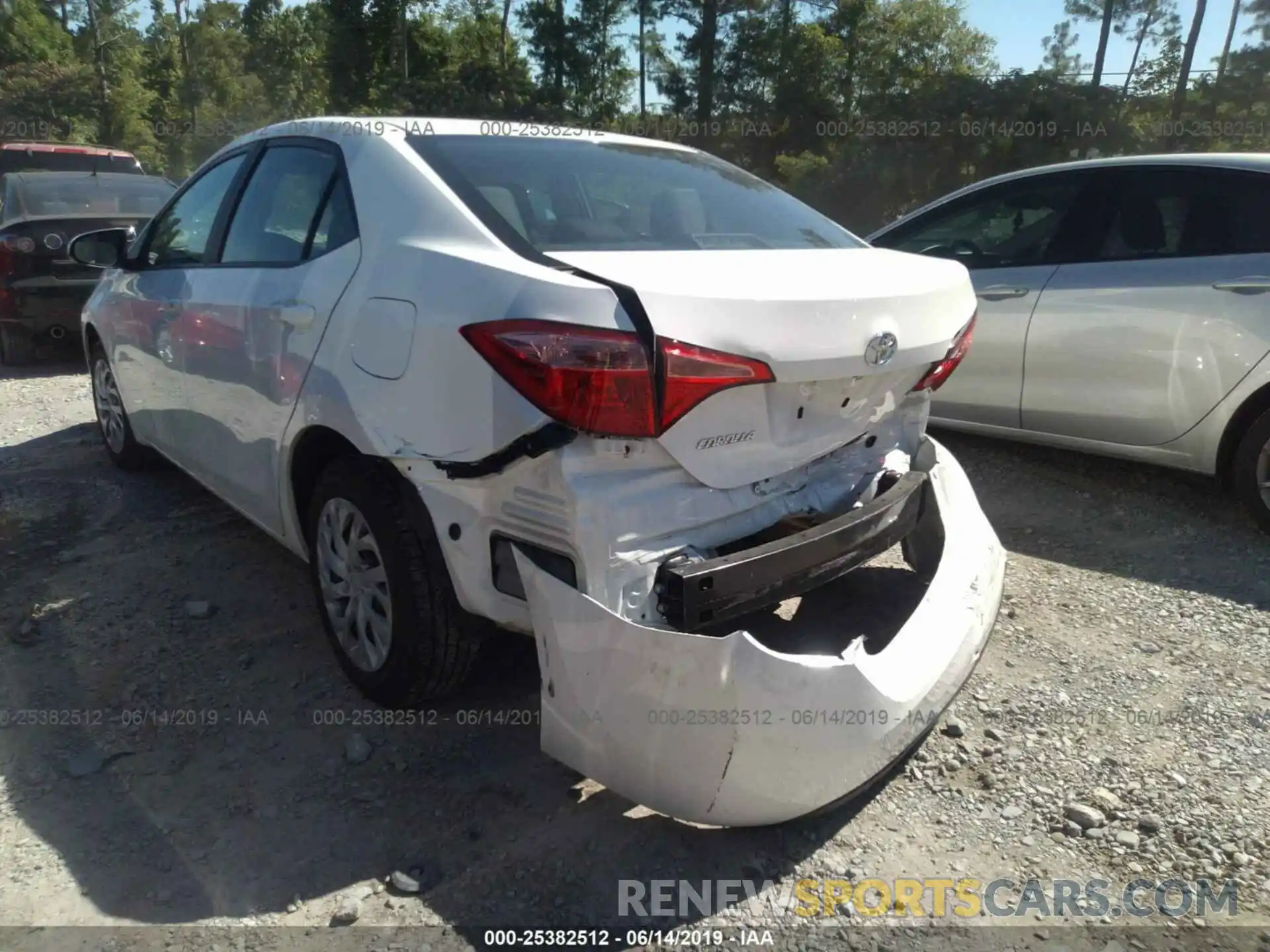 3 Photograph of a damaged car 5YFBURHE1KP878434 TOYOTA COROLLA 2019