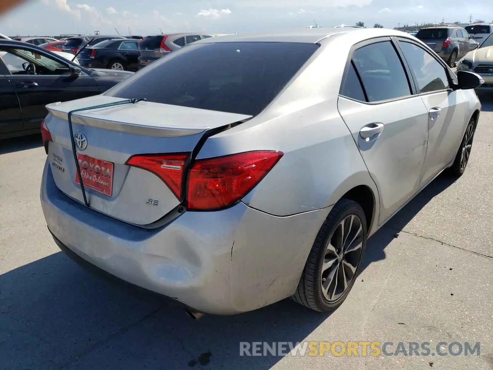 4 Photograph of a damaged car 5YFBURHE1KP880328 TOYOTA COROLLA 2019