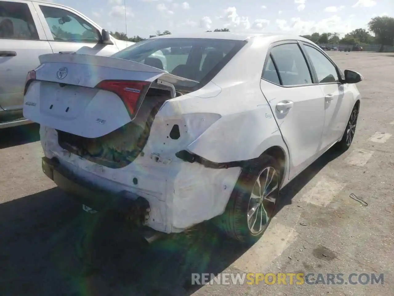 4 Photograph of a damaged car 5YFBURHE1KP881768 TOYOTA COROLLA 2019