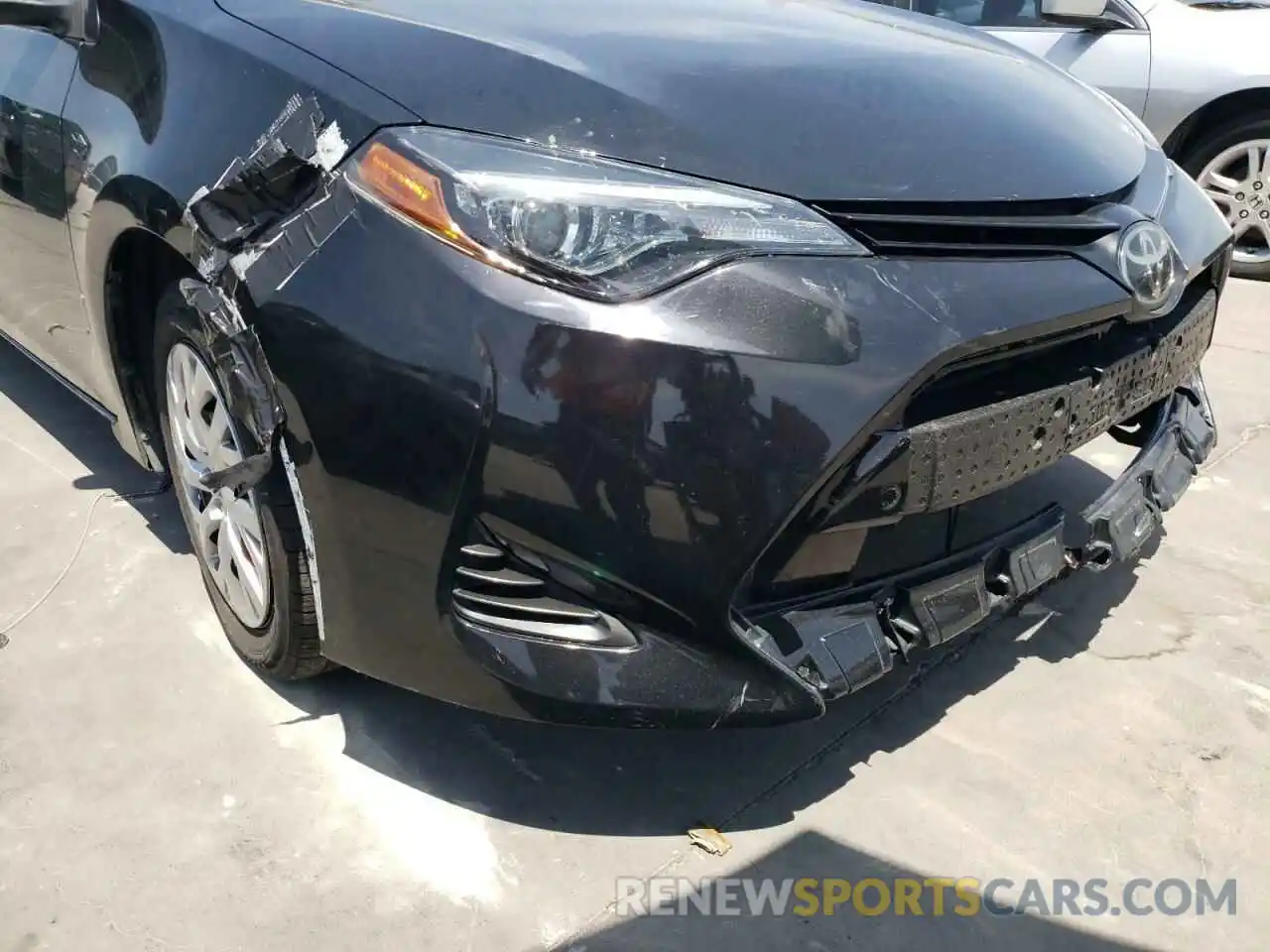 9 Photograph of a damaged car 5YFBURHE1KP882516 TOYOTA COROLLA 2019