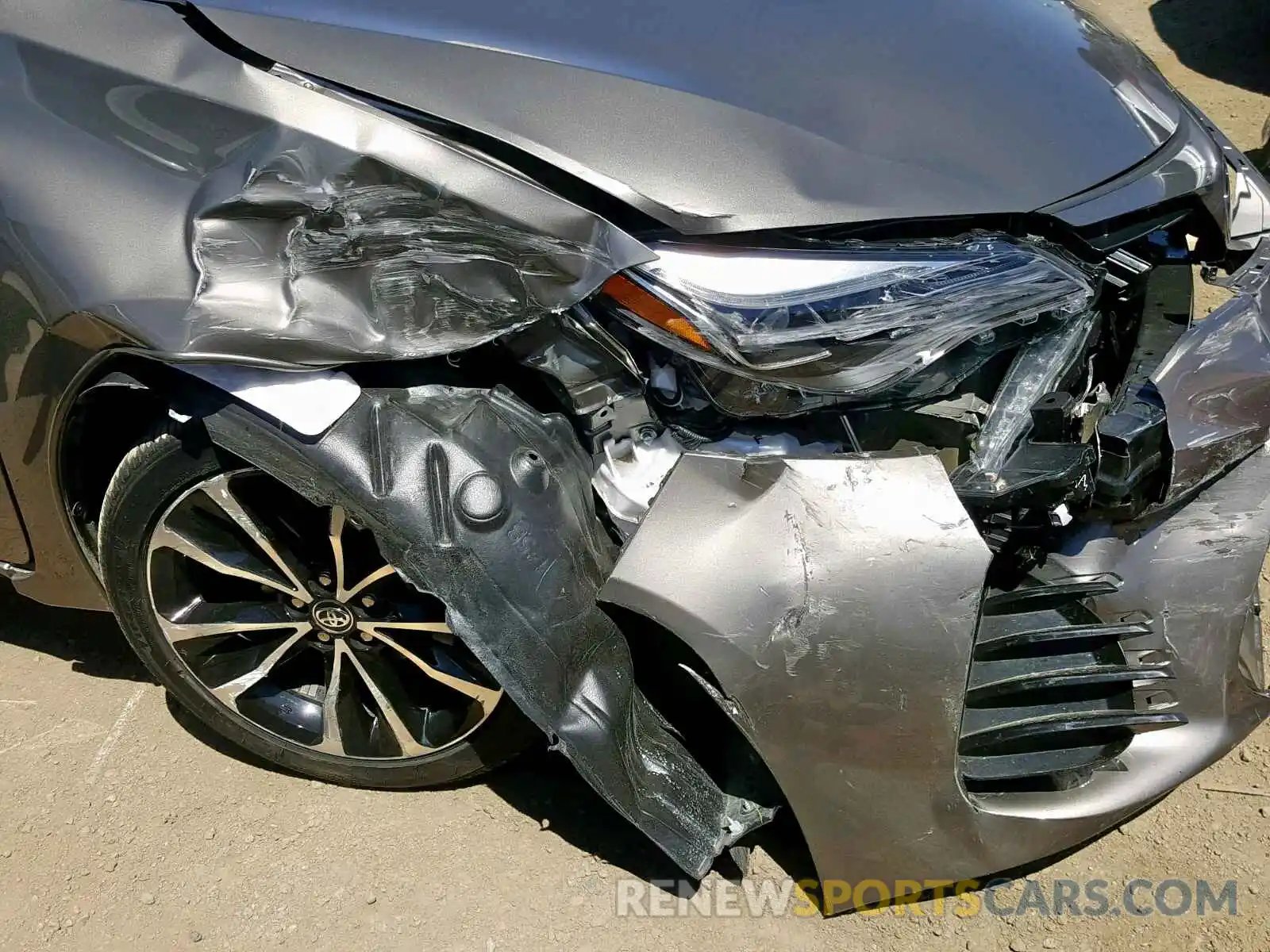 9 Photograph of a damaged car 5YFBURHE1KP882807 TOYOTA COROLLA 2019