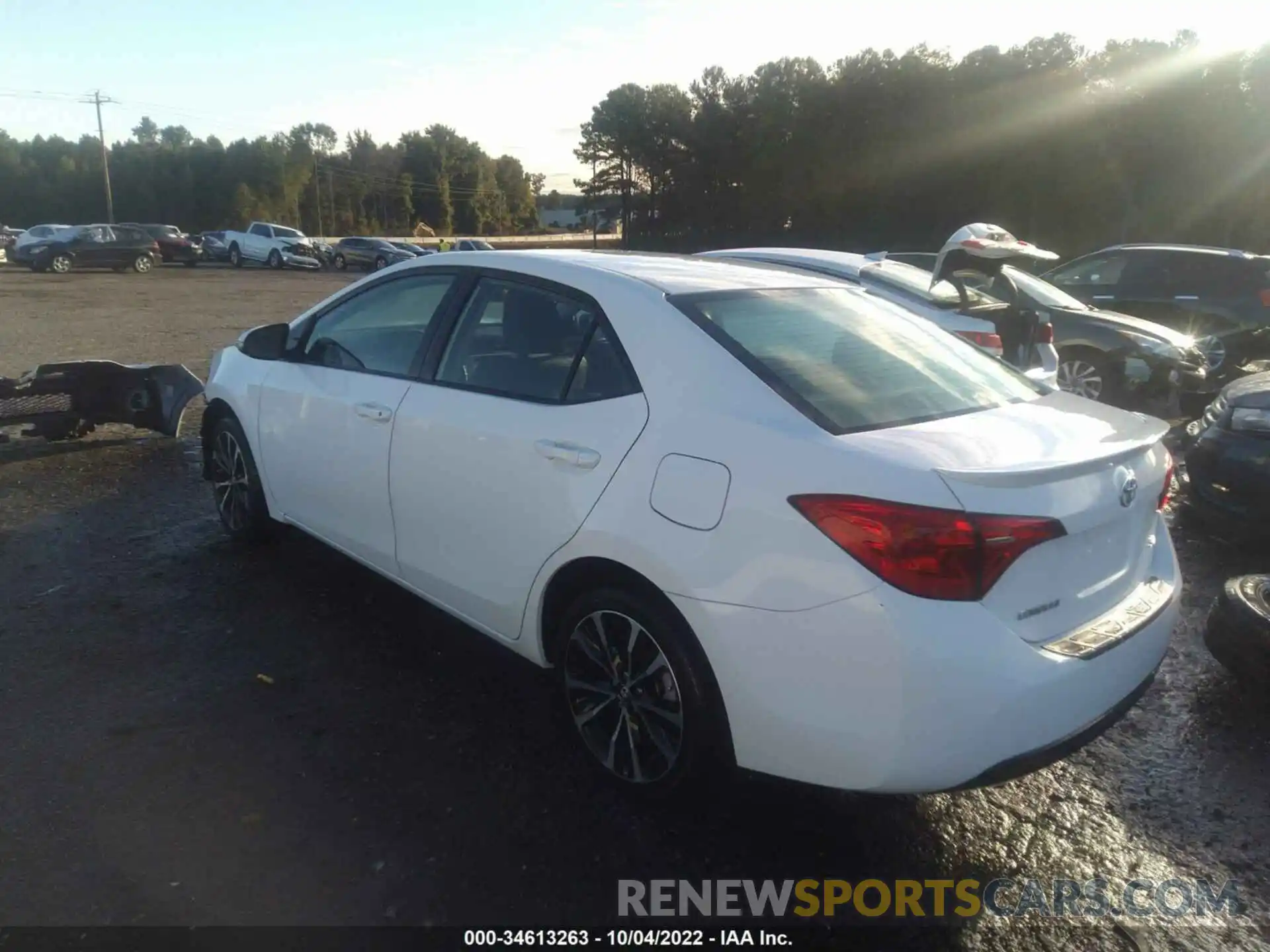 3 Photograph of a damaged car 5YFBURHE1KP882872 TOYOTA COROLLA 2019