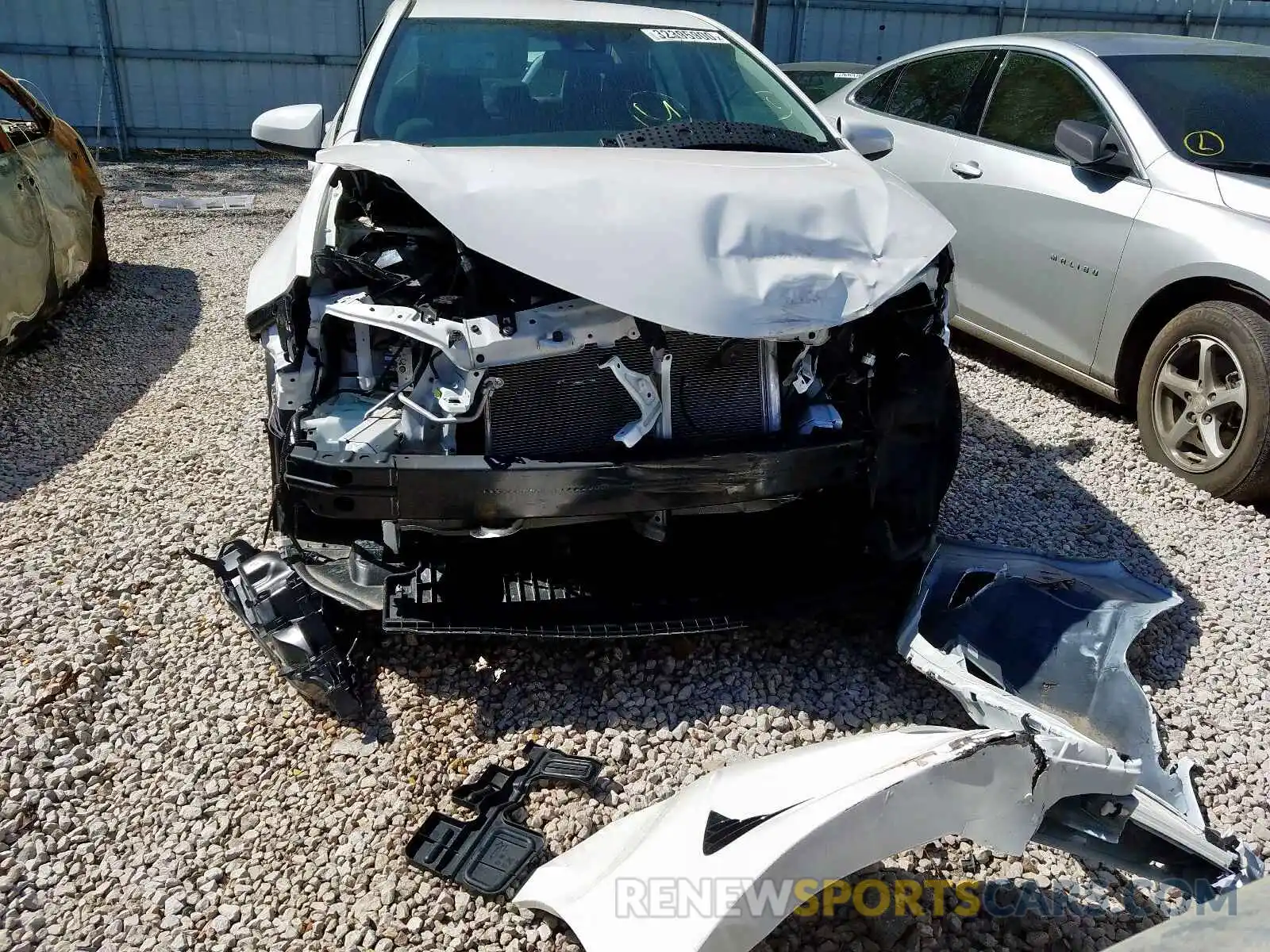 9 Photograph of a damaged car 5YFBURHE1KP883004 TOYOTA COROLLA 2019