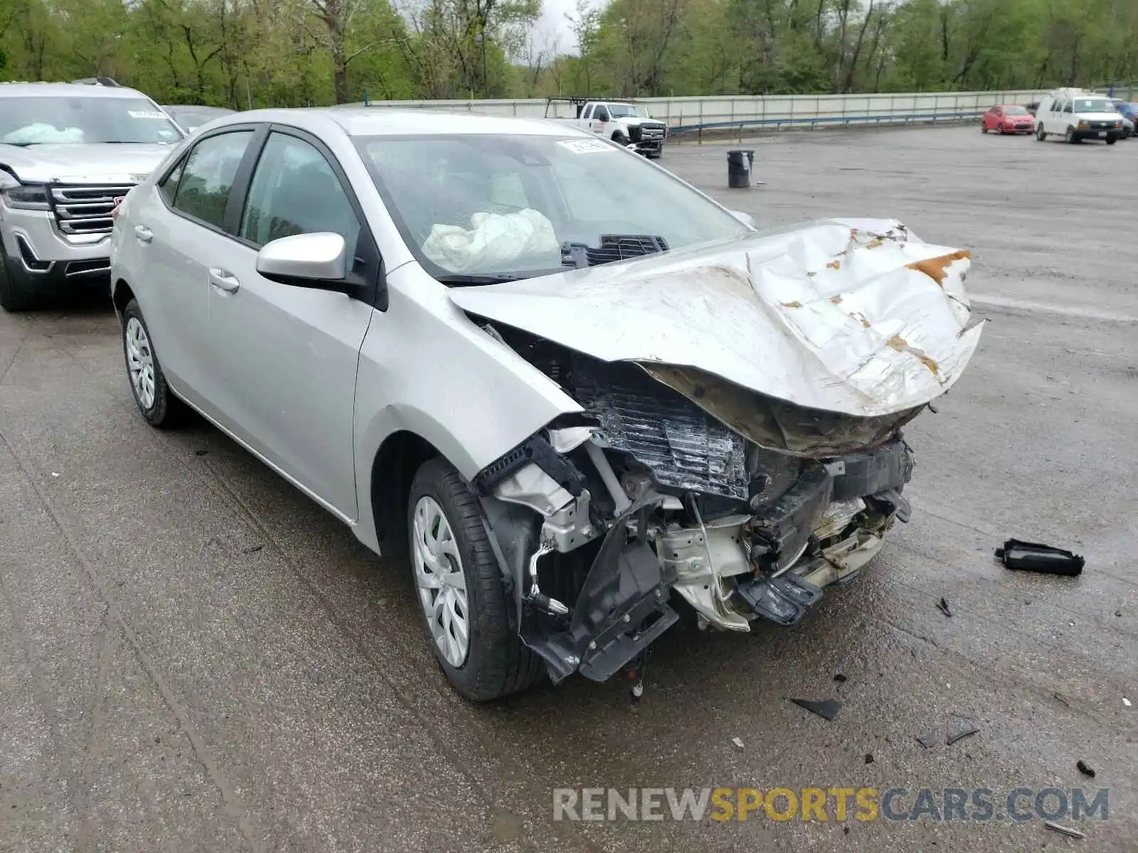 1 Photograph of a damaged car 5YFBURHE1KP883049 TOYOTA COROLLA 2019