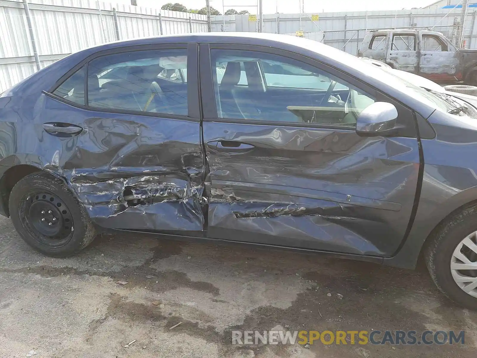 9 Photograph of a damaged car 5YFBURHE1KP883312 TOYOTA COROLLA 2019