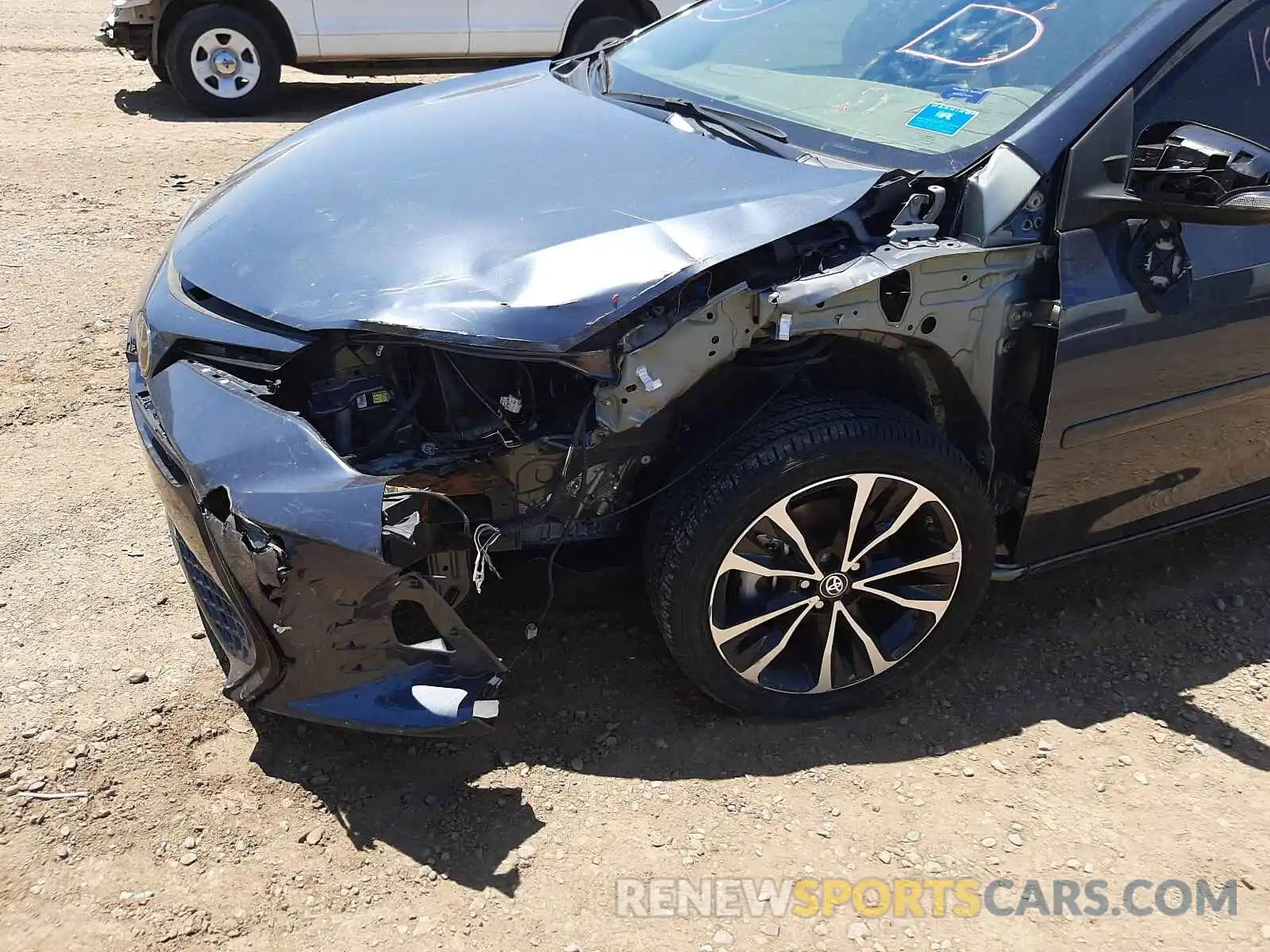 9 Photograph of a damaged car 5YFBURHE1KP884718 TOYOTA COROLLA 2019