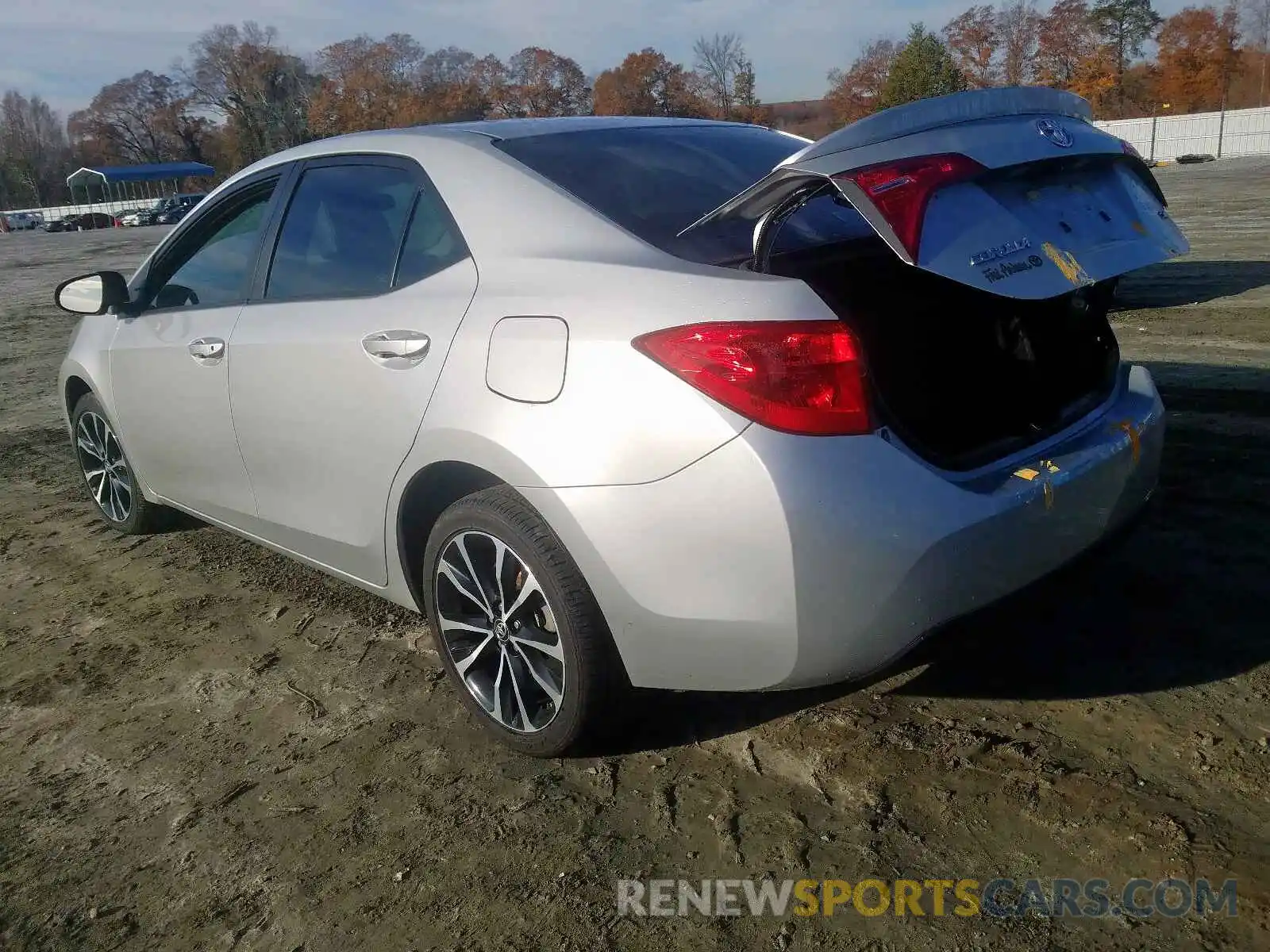 3 Photograph of a damaged car 5YFBURHE1KP885562 TOYOTA COROLLA 2019