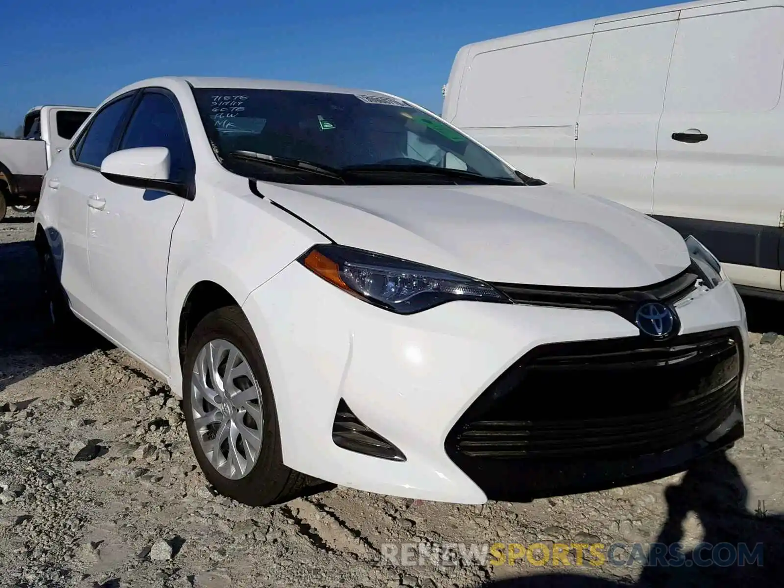 1 Photograph of a damaged car 5YFBURHE1KP886078 TOYOTA COROLLA 2019