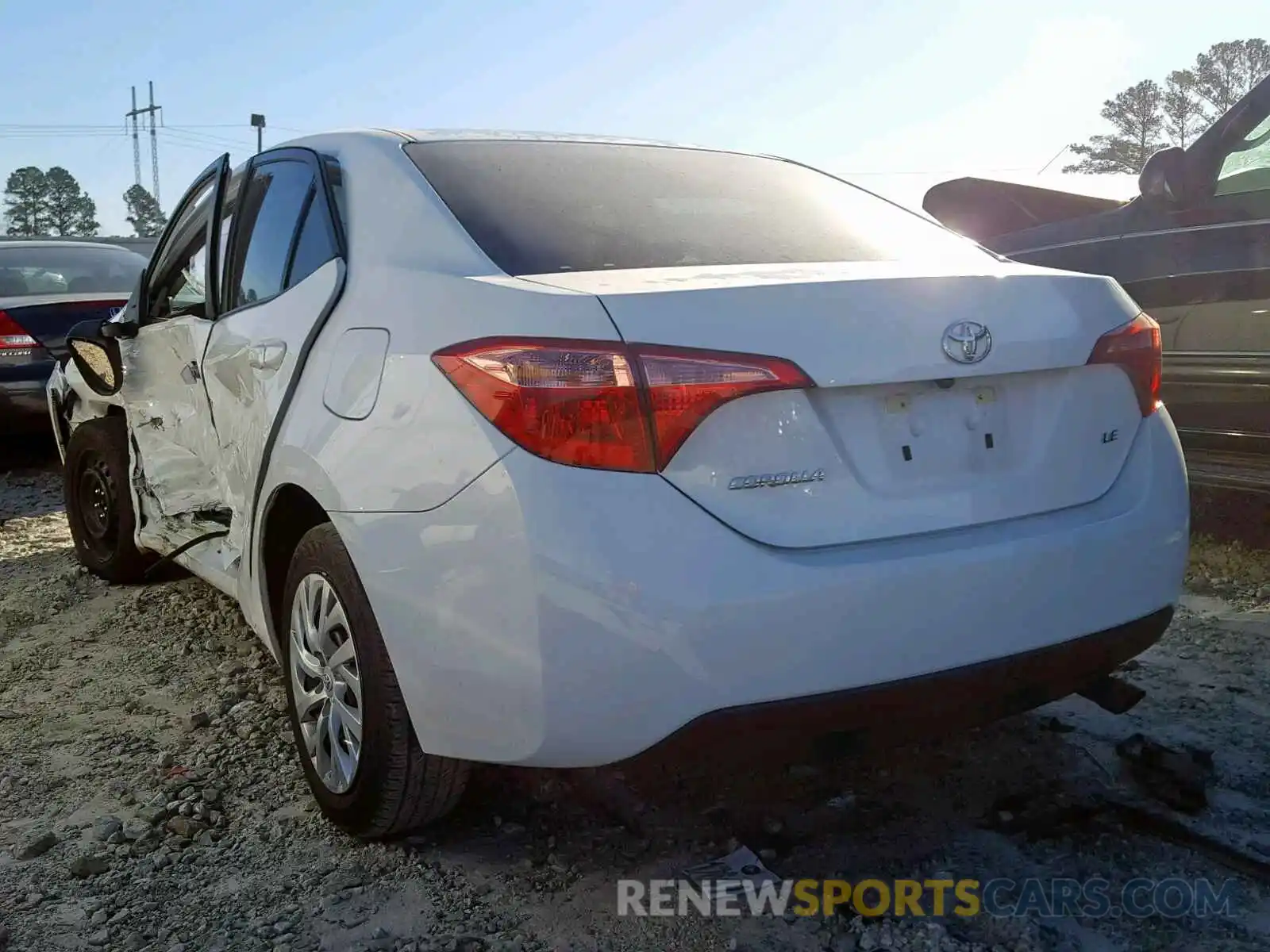 3 Photograph of a damaged car 5YFBURHE1KP886078 TOYOTA COROLLA 2019